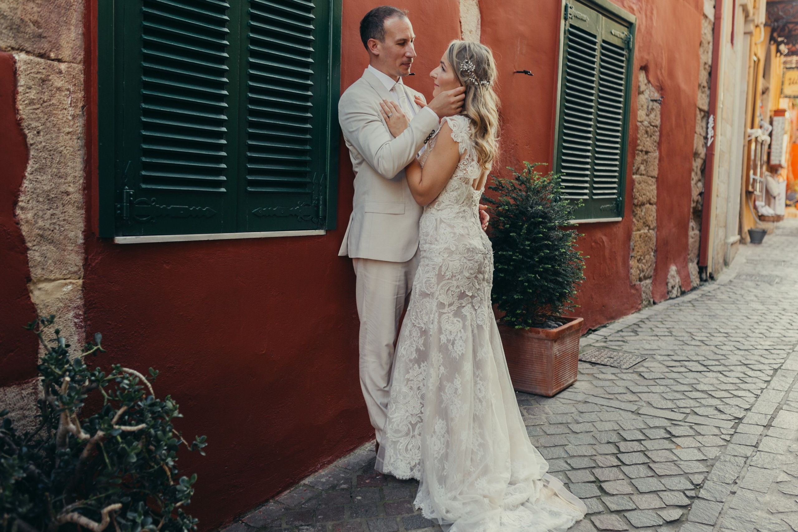 Aaron & Beata, Crete. Denny Savon — Photographer in Santorini | Weddings, Love Stories & Flying Dress