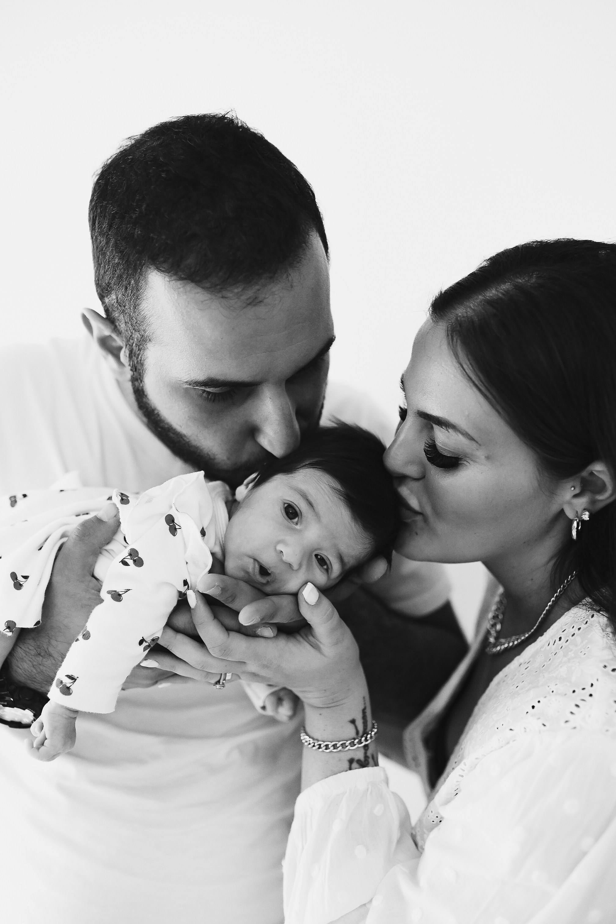 Home Family Photoshoot. WELCOME