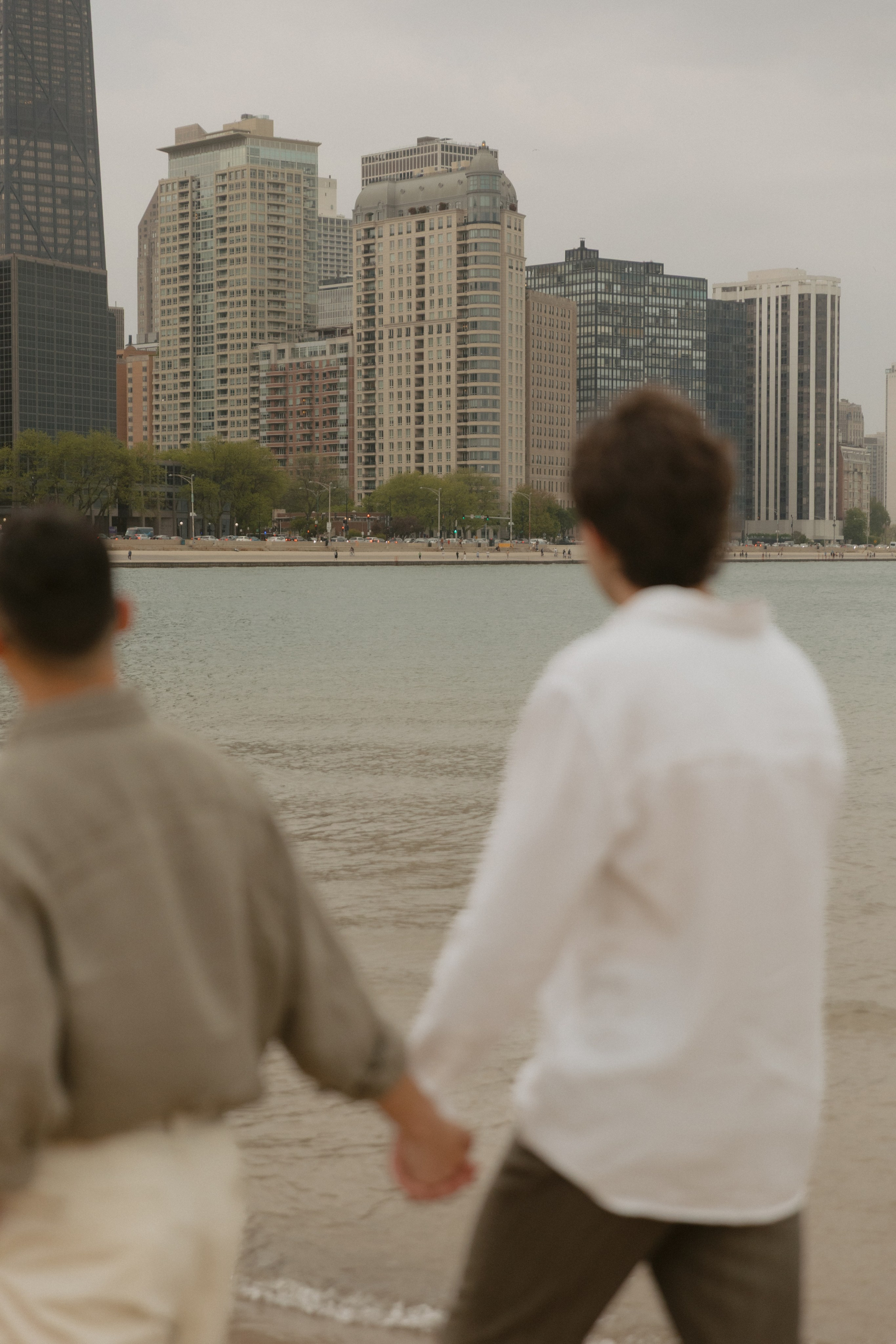 Neil&Alex. Couple photographer in Chicago