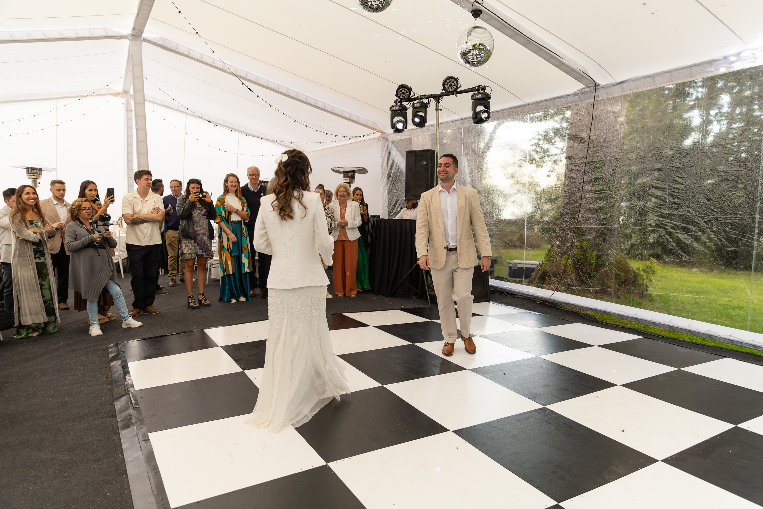 Javiera y Diego. Dinka & Emilio - El arte de preservar lo que no se repite