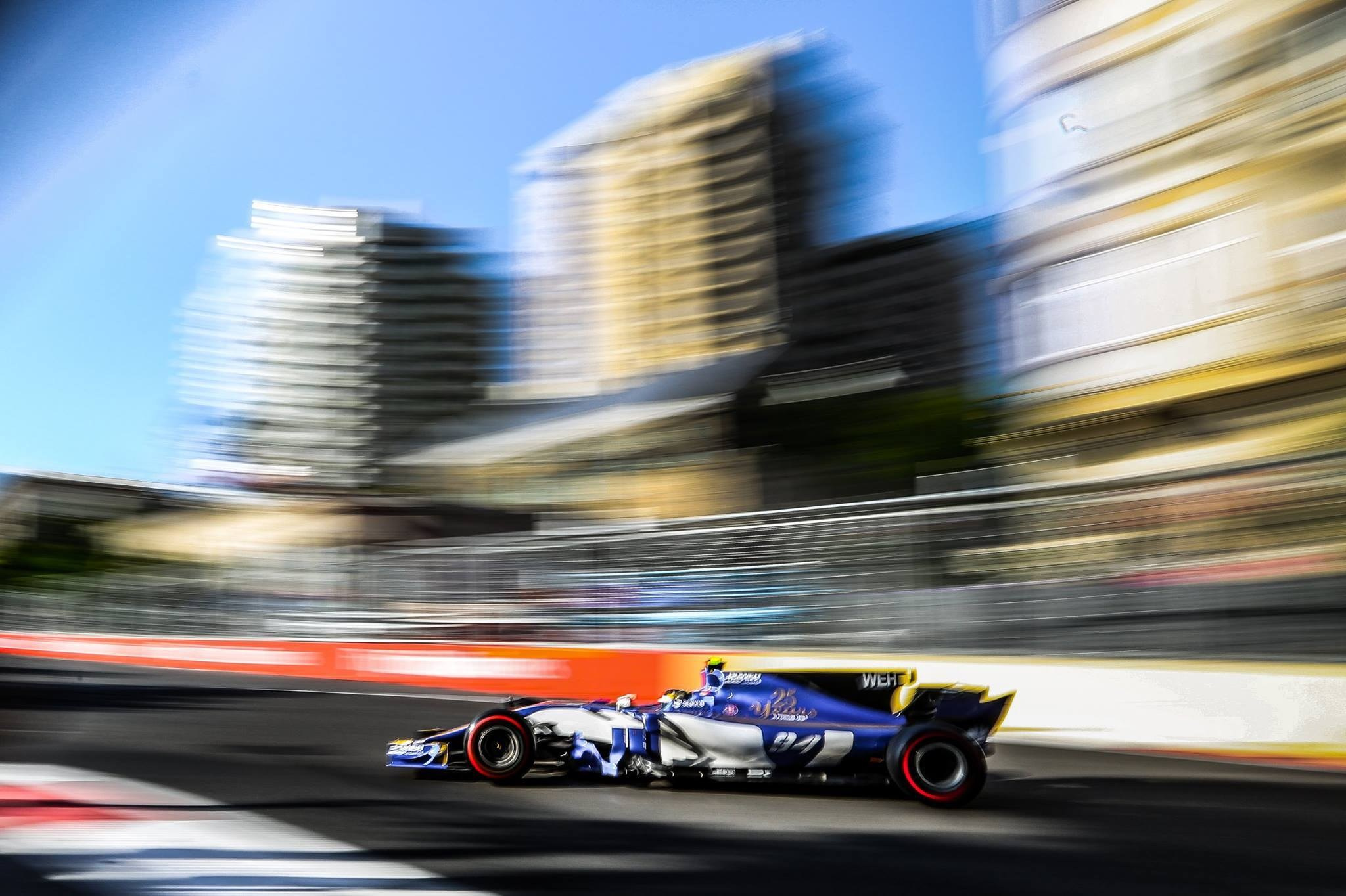 Formula 1 Bakı GP 2017. Bakıda Peşəkar Tədbir, Love Story və Təbiət Fotoqrafı — Elşən Baba