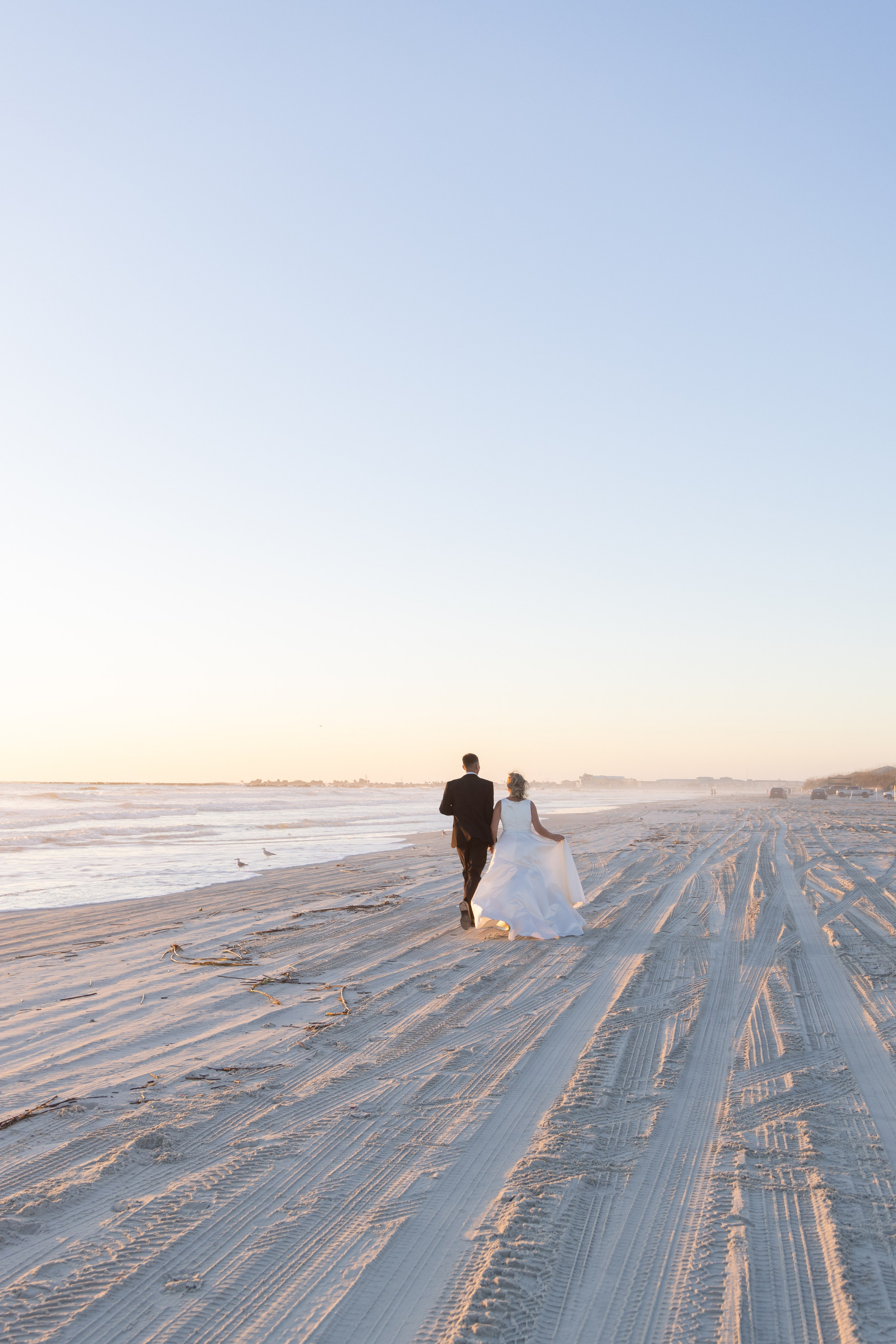 Wedding photography. Eikanmedia | Photographer and videographer capturing weddings, families, engagements, pregnancy & newborns | Vancouver, WA | USA