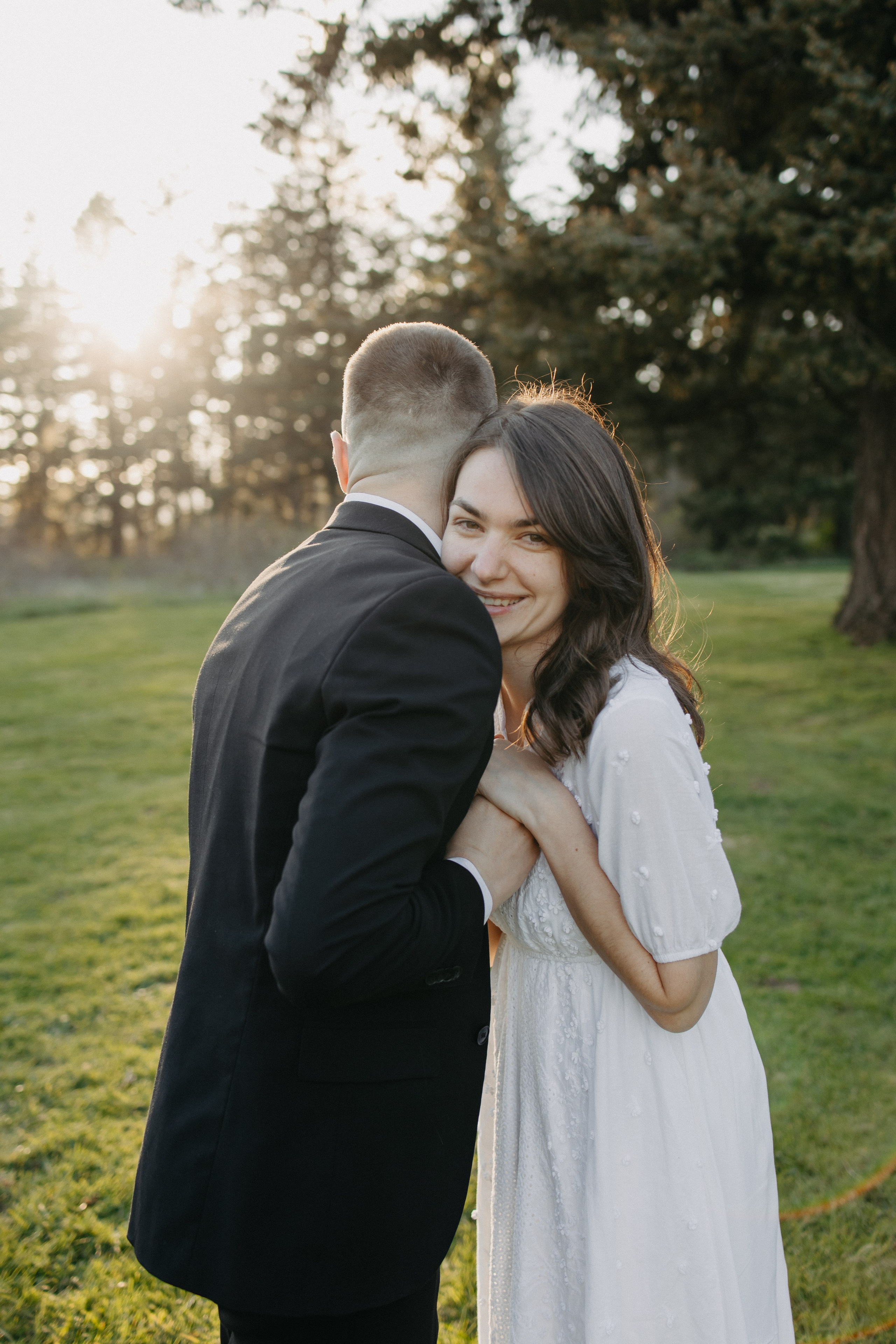 Engagement. Eikanmedia | Photographer and videographer capturing weddings, families, engagements, pregnancy & newborns | Vancouver, WA | USA