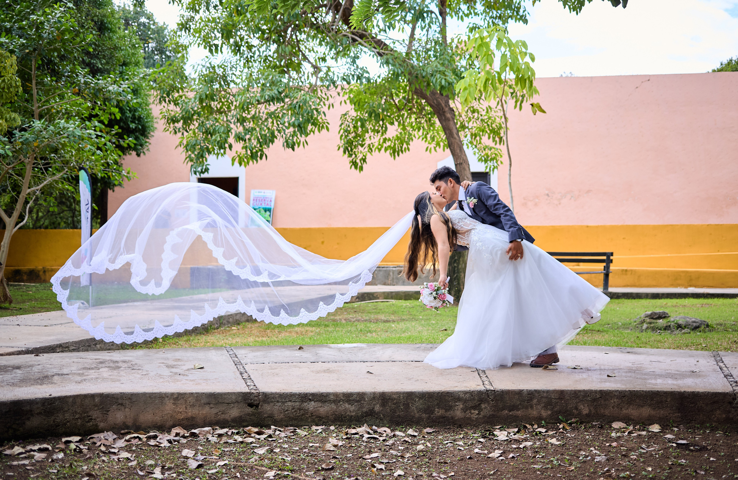 Naomi y Lorenzo. Christian Ku fotógrafo en Mérida, Yucatán