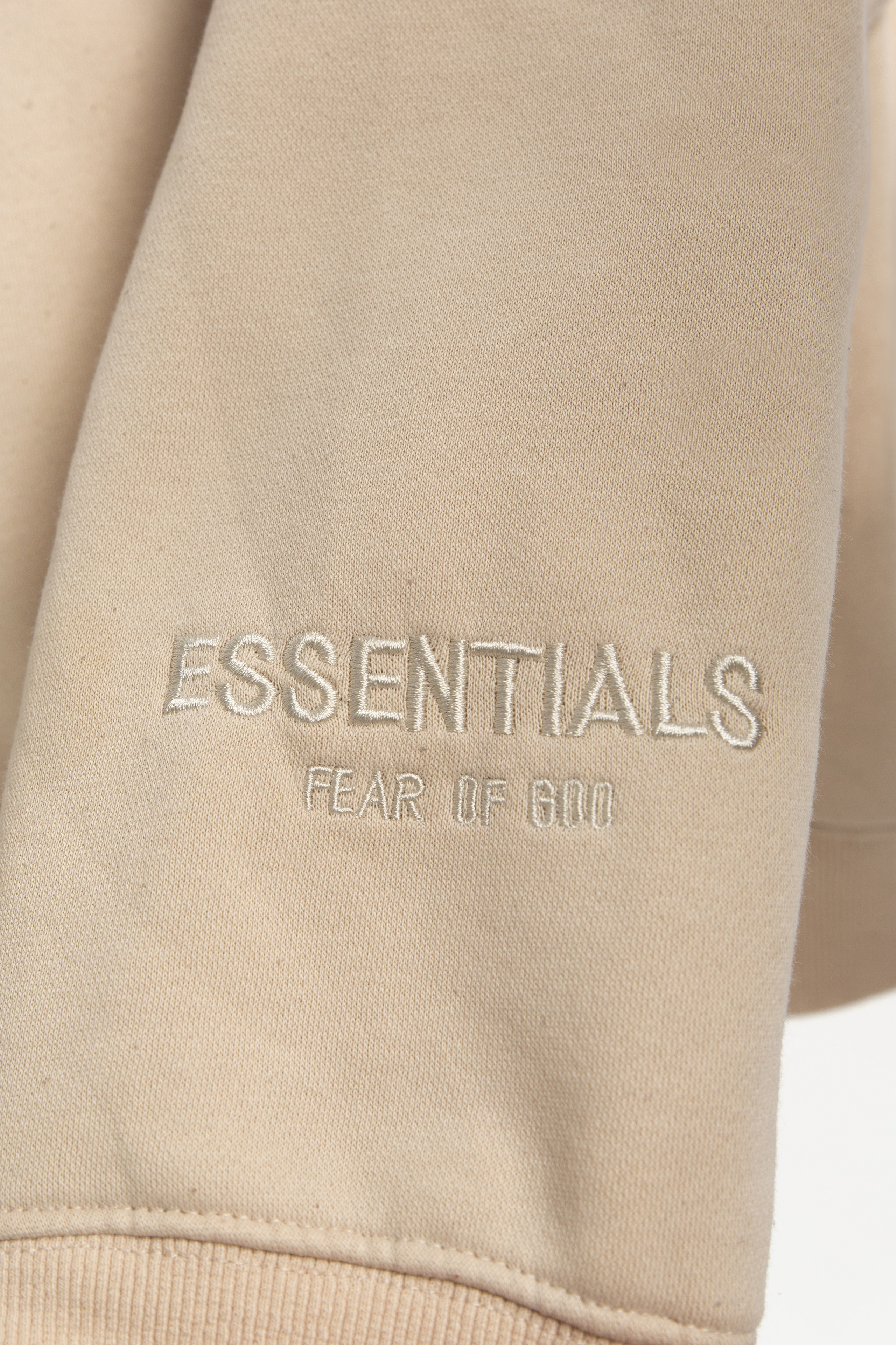 Davran. Thrift shop. Photographer Vladmir Gladkov