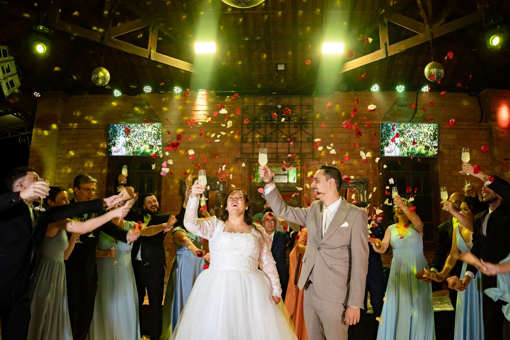 Casamento Geo e Renan — Igreja e Alvorada. Fotógrafo de casamento e Filmmaker de casamento
