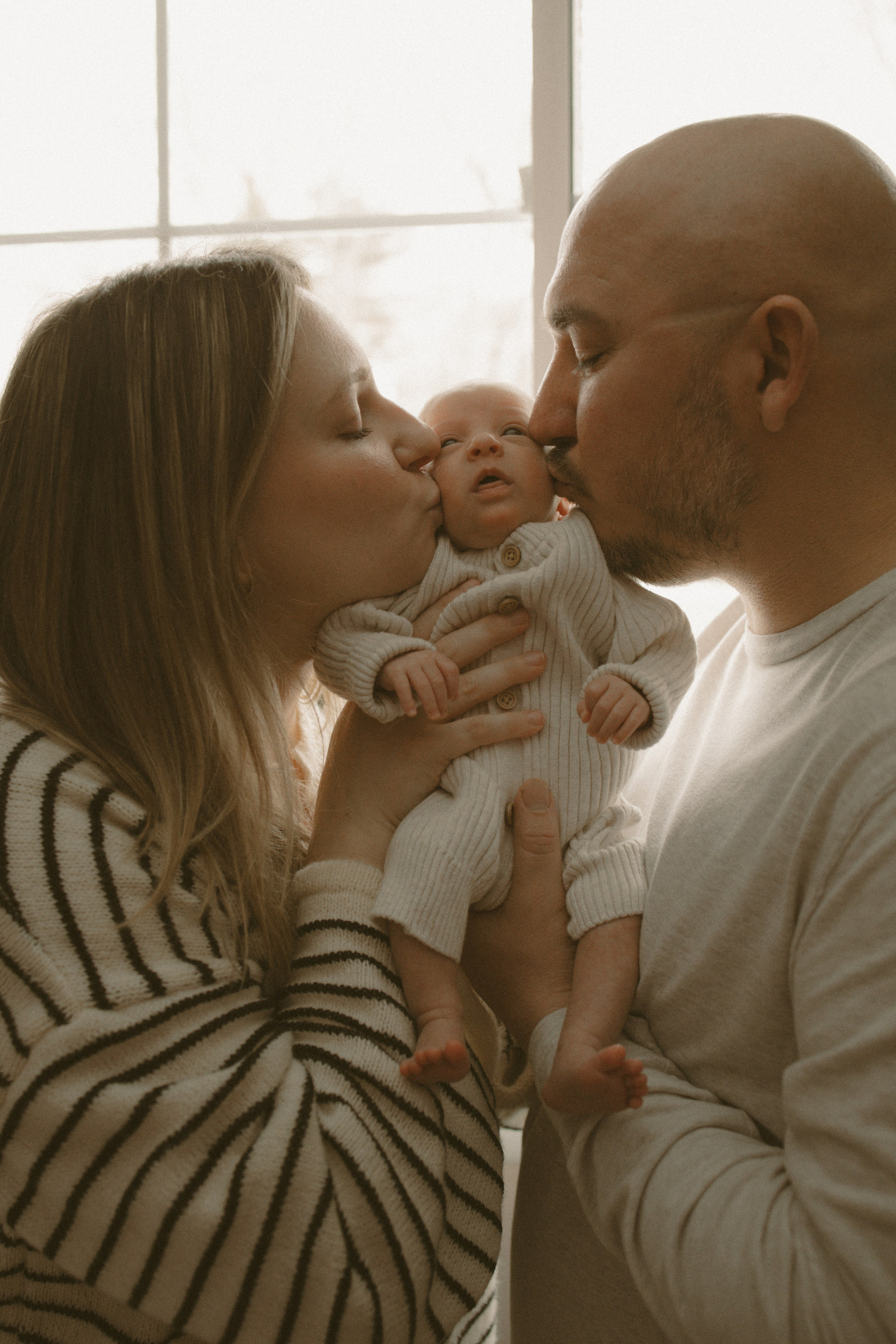 Newborn lifestyle documentary photographer