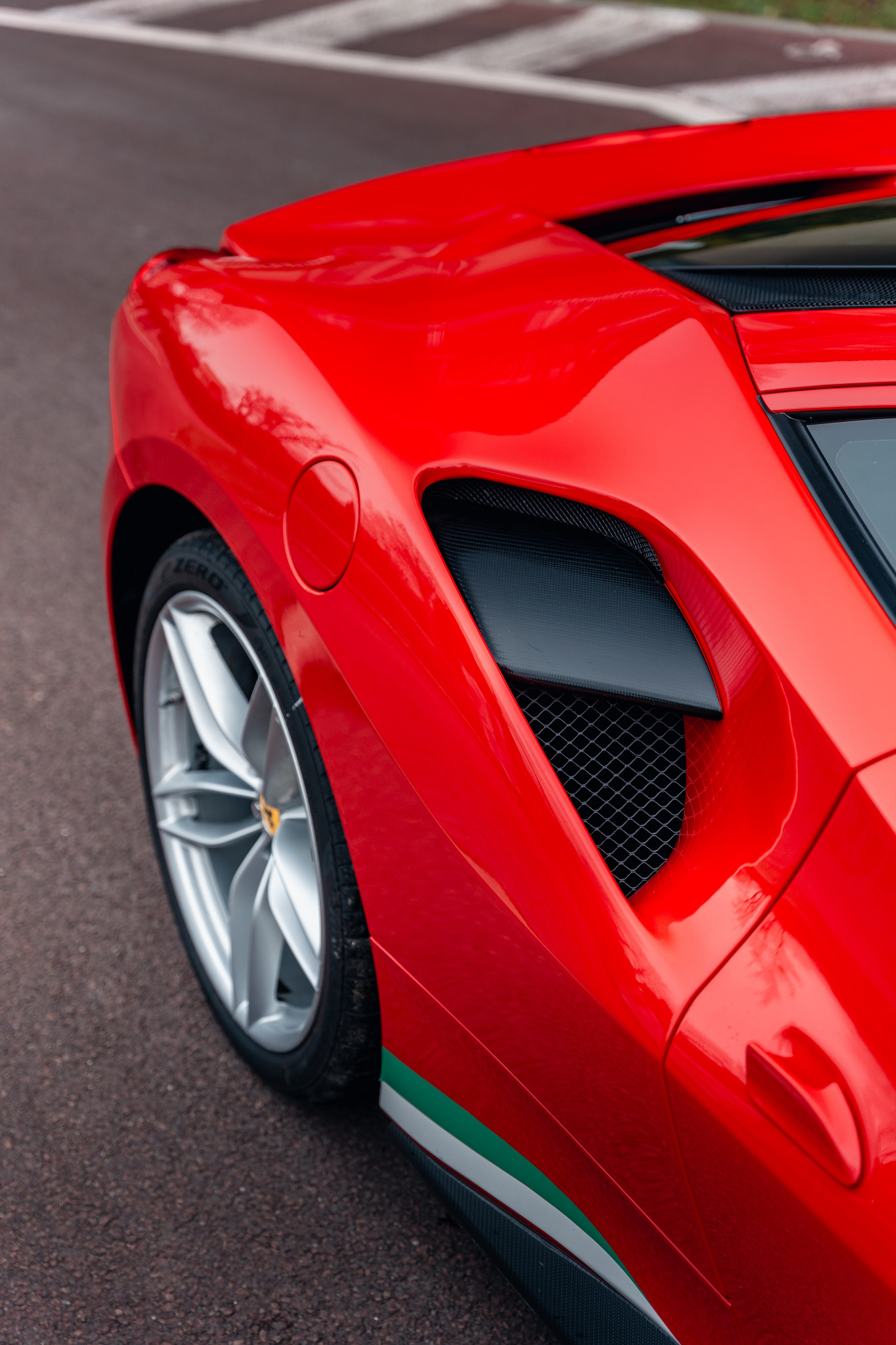 Ferrari 488 GTB. Photographer in Paris — Vitalii Motruk