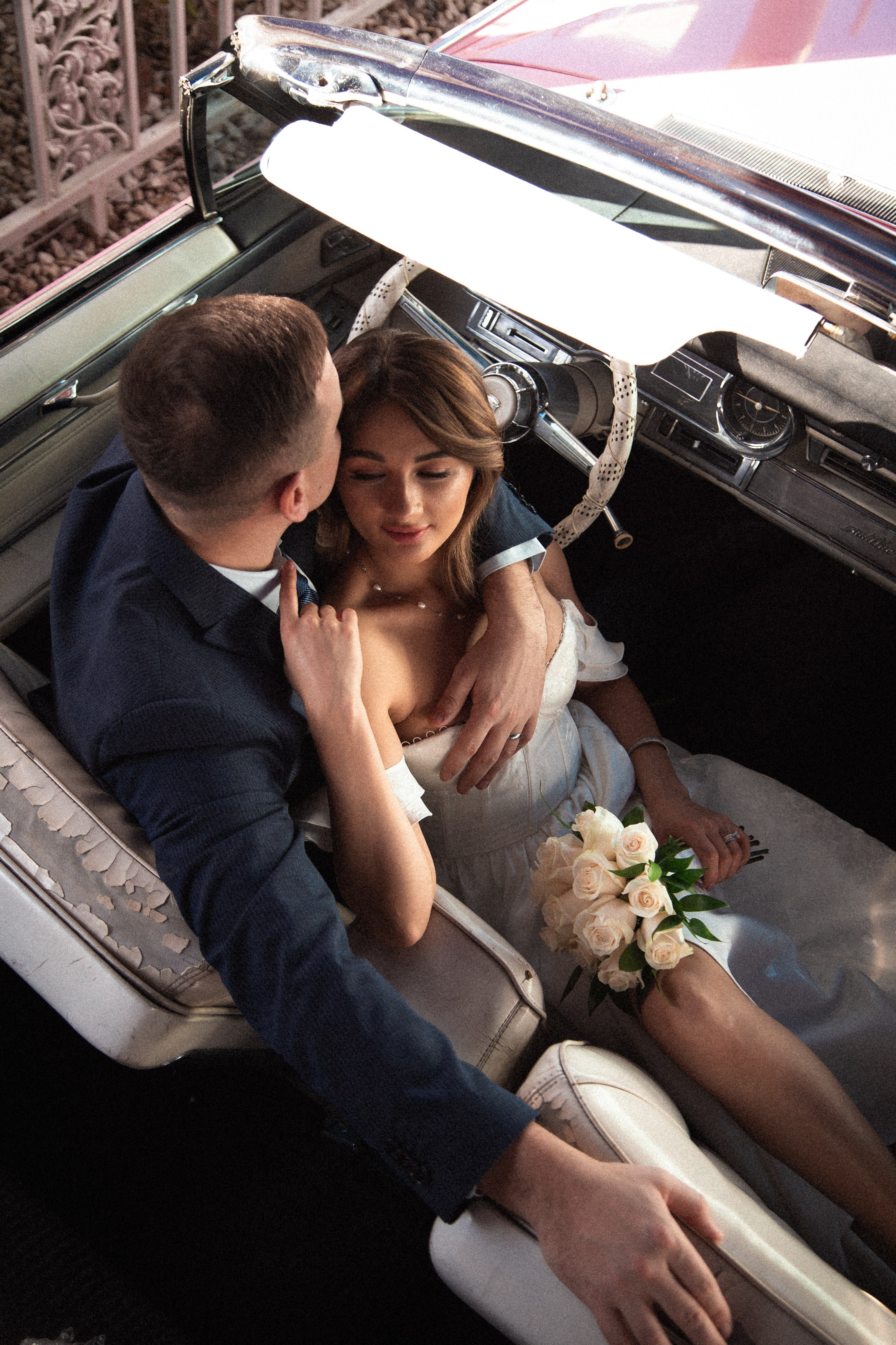 A&R. Wedding & elopement photographer Viktoriya Kravtsov. Las Vegas