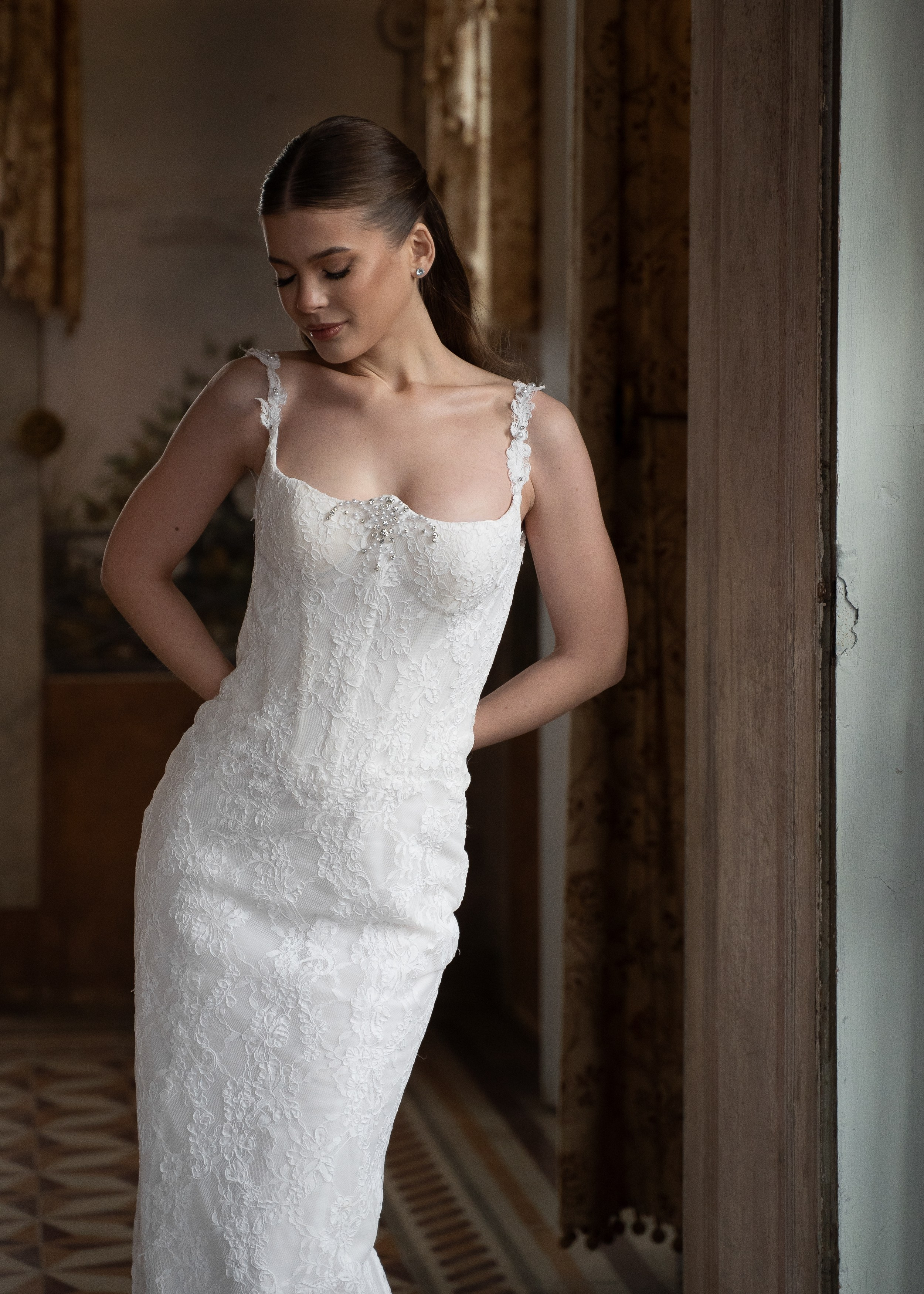 Intimate wedding in Milan. Proposal Photographer in Lake Como