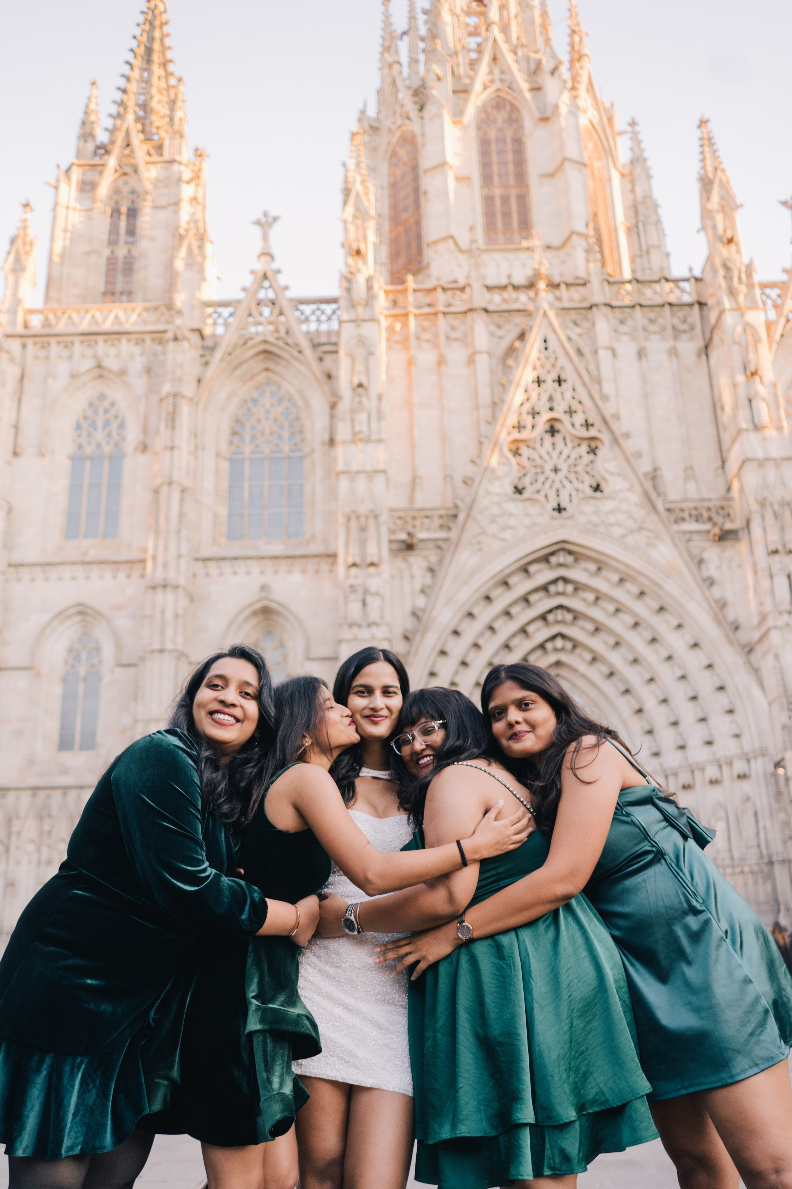 Girls in BCN. Photographer Kristina Dorina