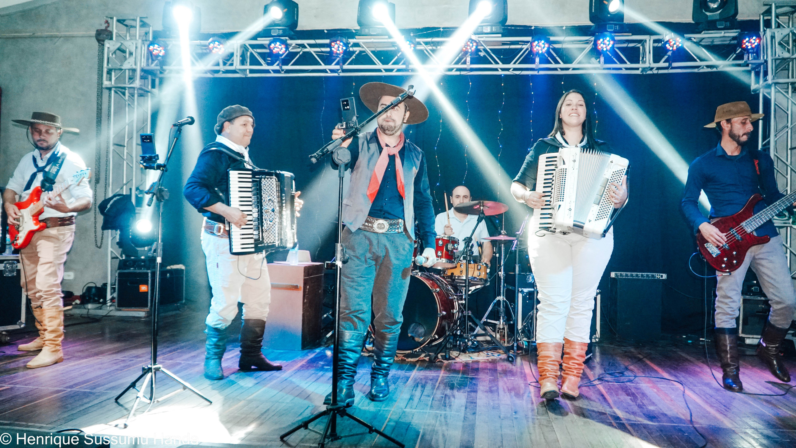 Formatura Curso de Dança Inovação Campeira. Handa Produções