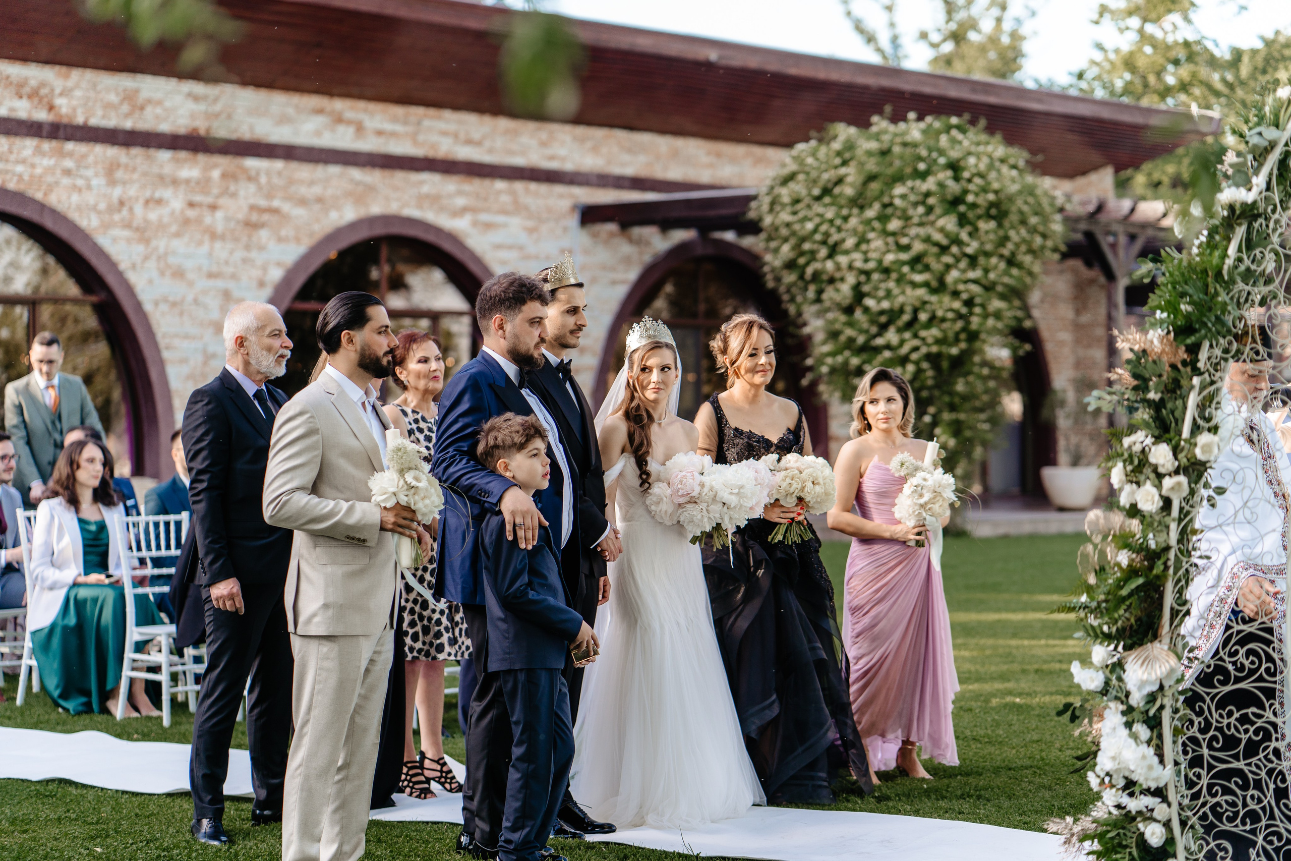 Nunta Ana si Andrei — Love story de Mai. Fotografi de nunta in Bucuresti, Iulia si Stefan Ovidiu