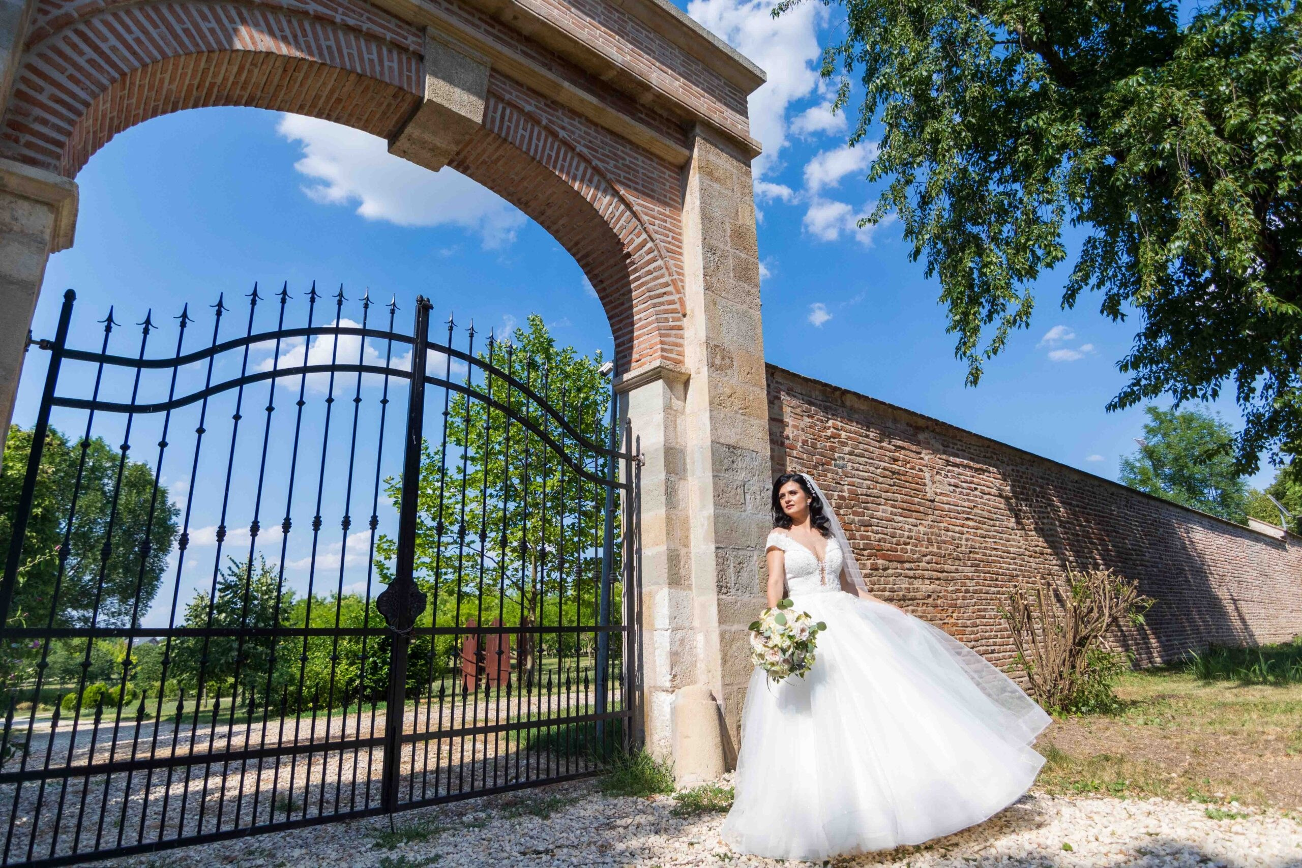 Wedding photographer, Bucharest wedding photographer, photo offer 2024, wedding photo offer, special wedding photographer, wedding photo services, wedding photo-video, Wedding Photo & Video Team - Videographer Bucharest, Team: wedding photographer & videographer, wedding photographer offer , free data, portrait photographer, bride, wedding dress, jewelry photographer, Wedding photographer, wedding photos Mogosoaia