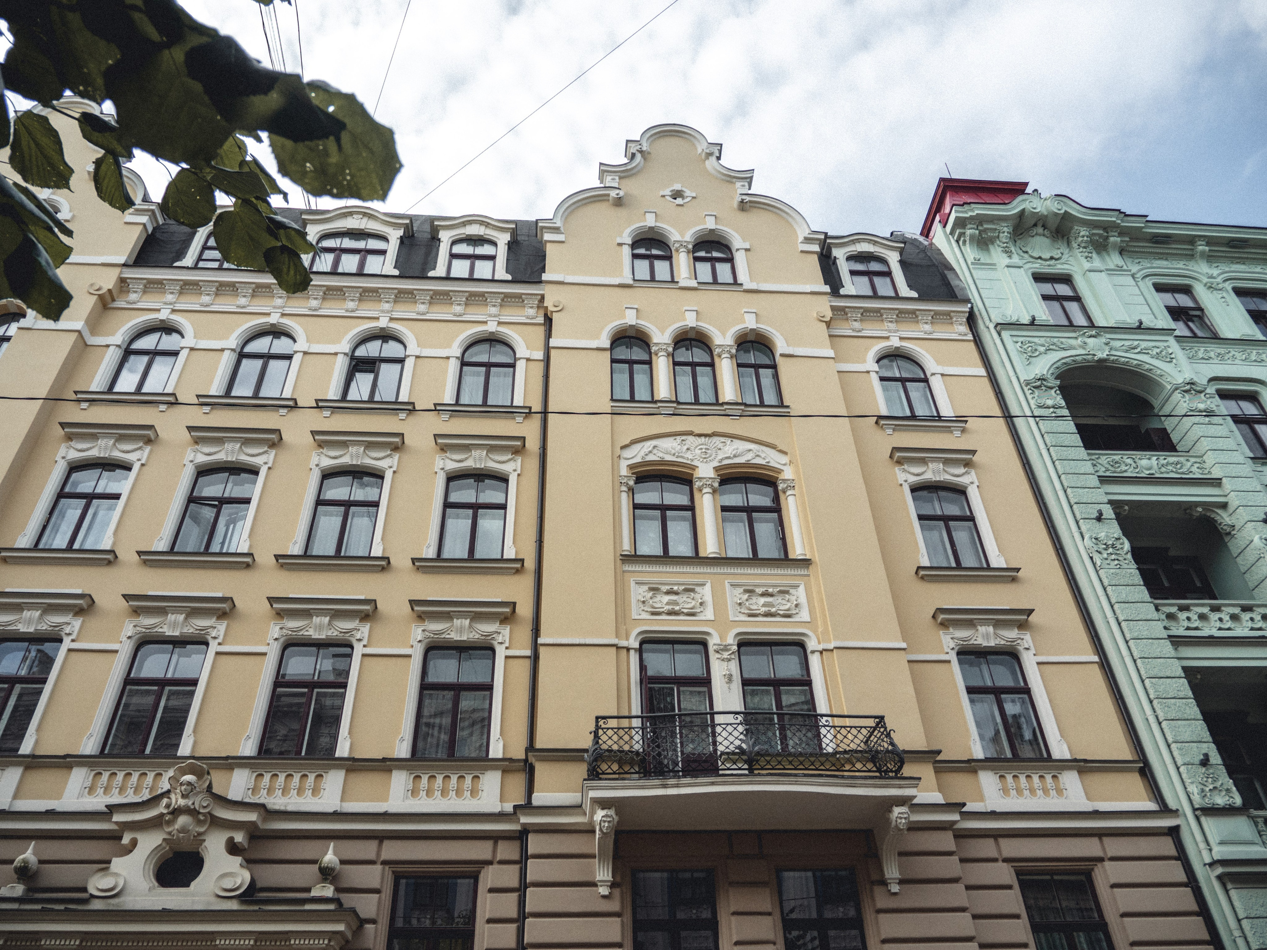 Voyage à Riga. Photographe sur Cote d’Azur. Portraits de familles, couples, enfants, événements