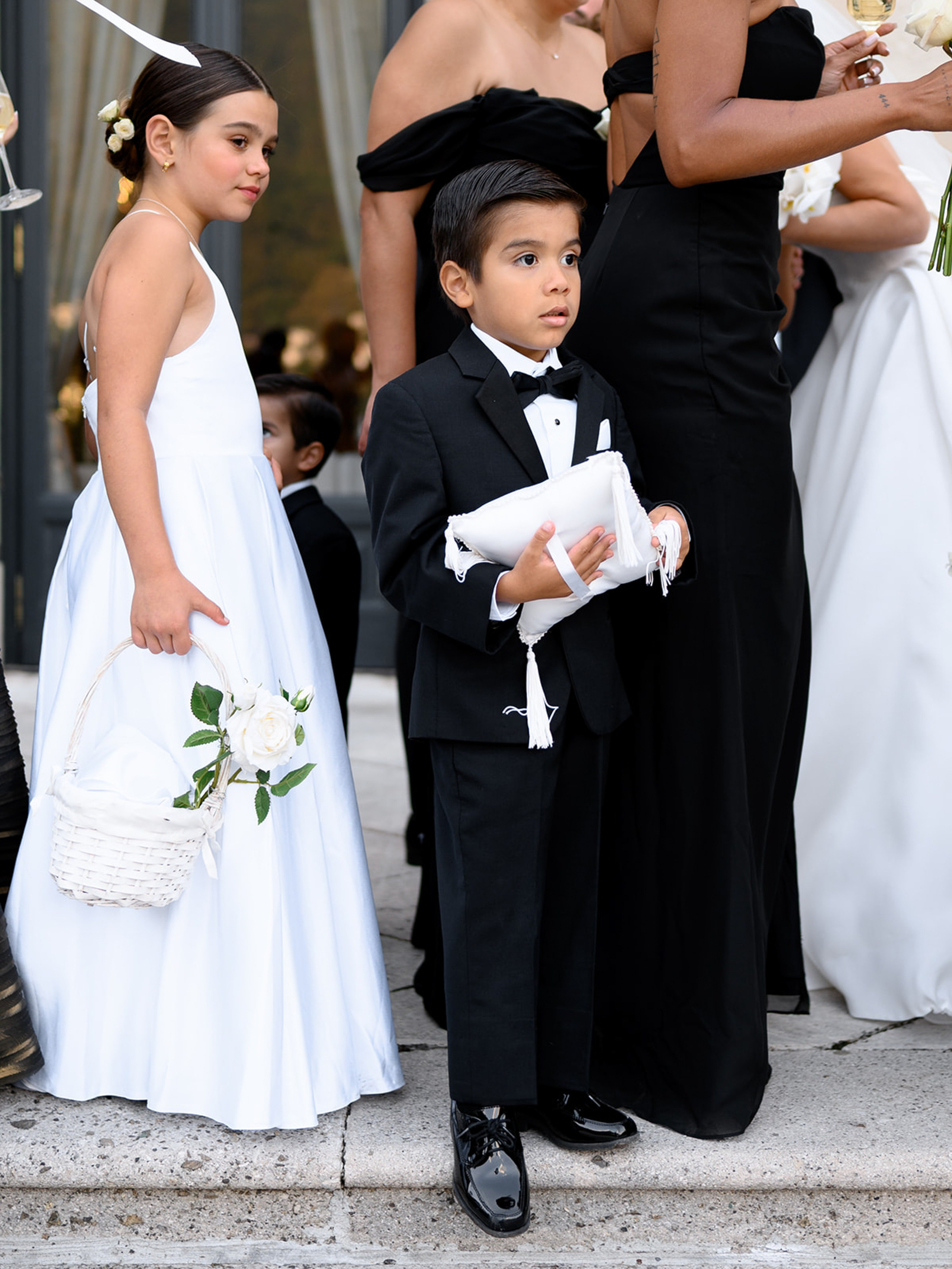 SYDNEY & REED. Bakasphoto wedding and lifestyle photography Latvia and Worldwide