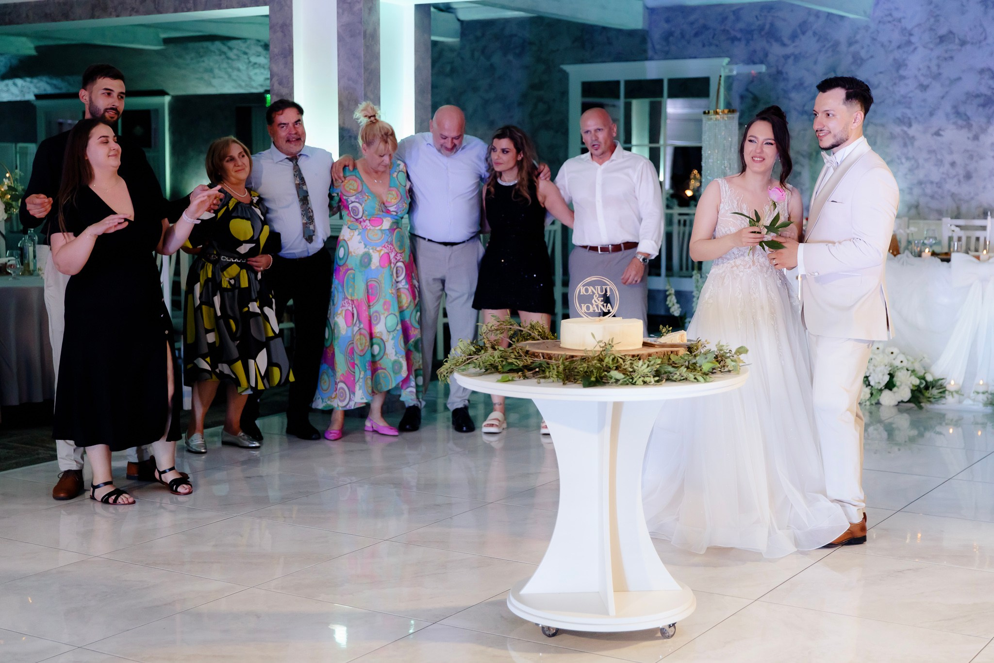 Ioana & Ionuț | Nuntă de poveste la Păstrăvăria Poiana din Mălini județul Suceava. Servicii foto-video profesionale, pentru momente de neuitat