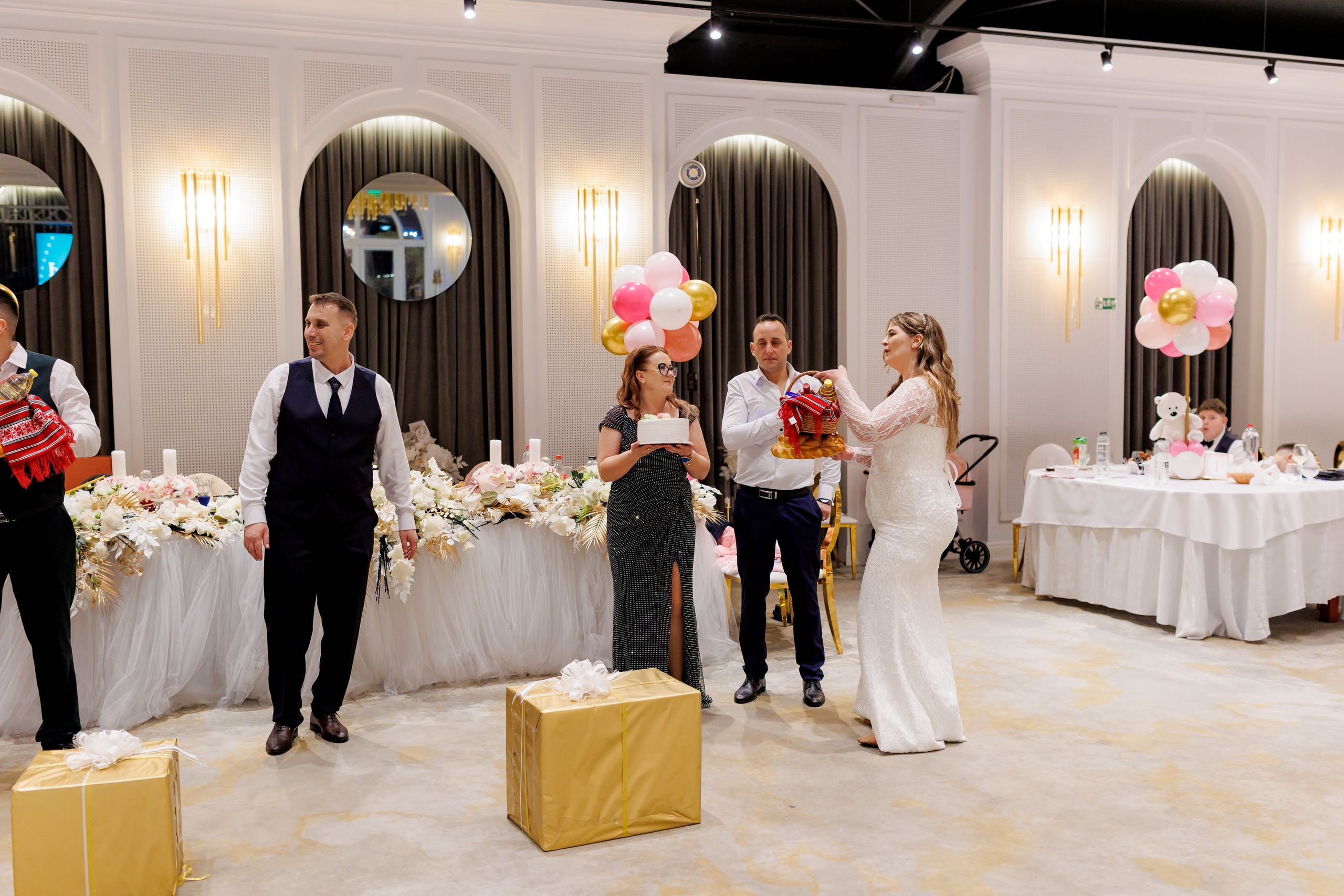 Povestea voastră, regizată de noi |Cristi Turculet Videograf Nuntă Suceava | wedding highlight. Servicii foto-video profesionale, pentru momente de neuitat