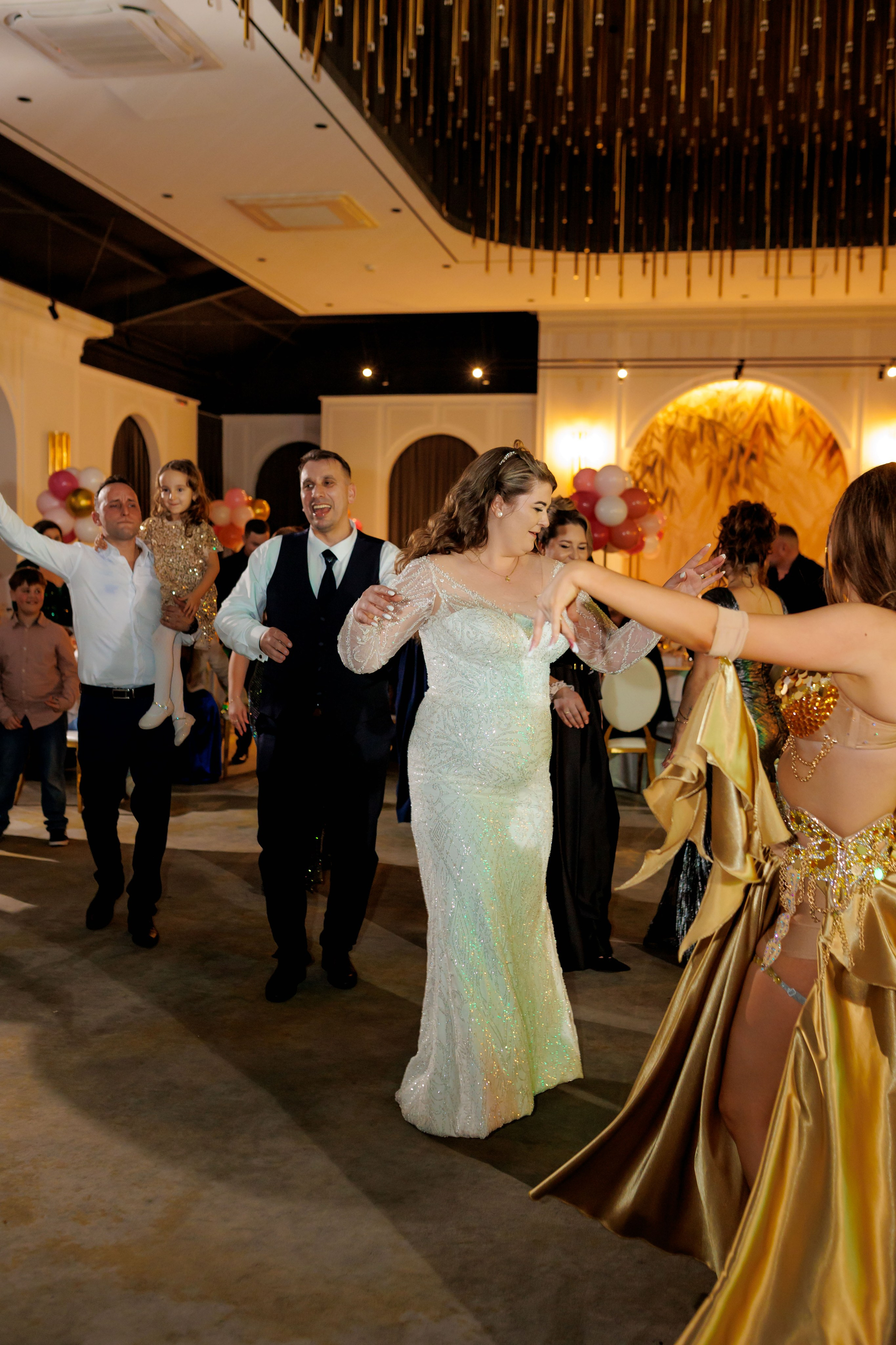 Povestea voastră, regizată de noi |Cristi Turculet Videograf Nuntă Suceava | wedding highlight. Servicii foto-video profesionale, pentru momente de neuitat