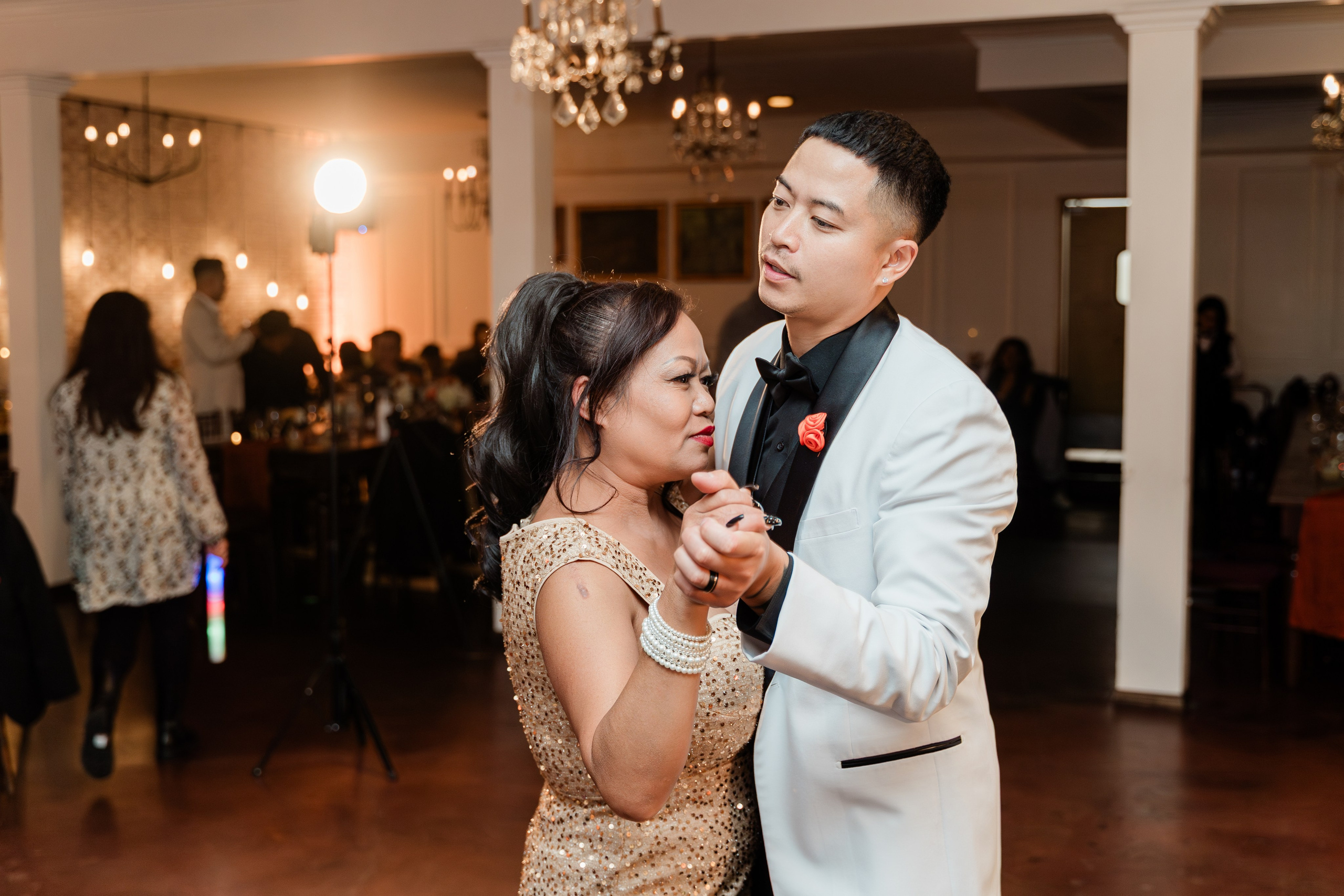 Janelle & Chris. Babich_weddings