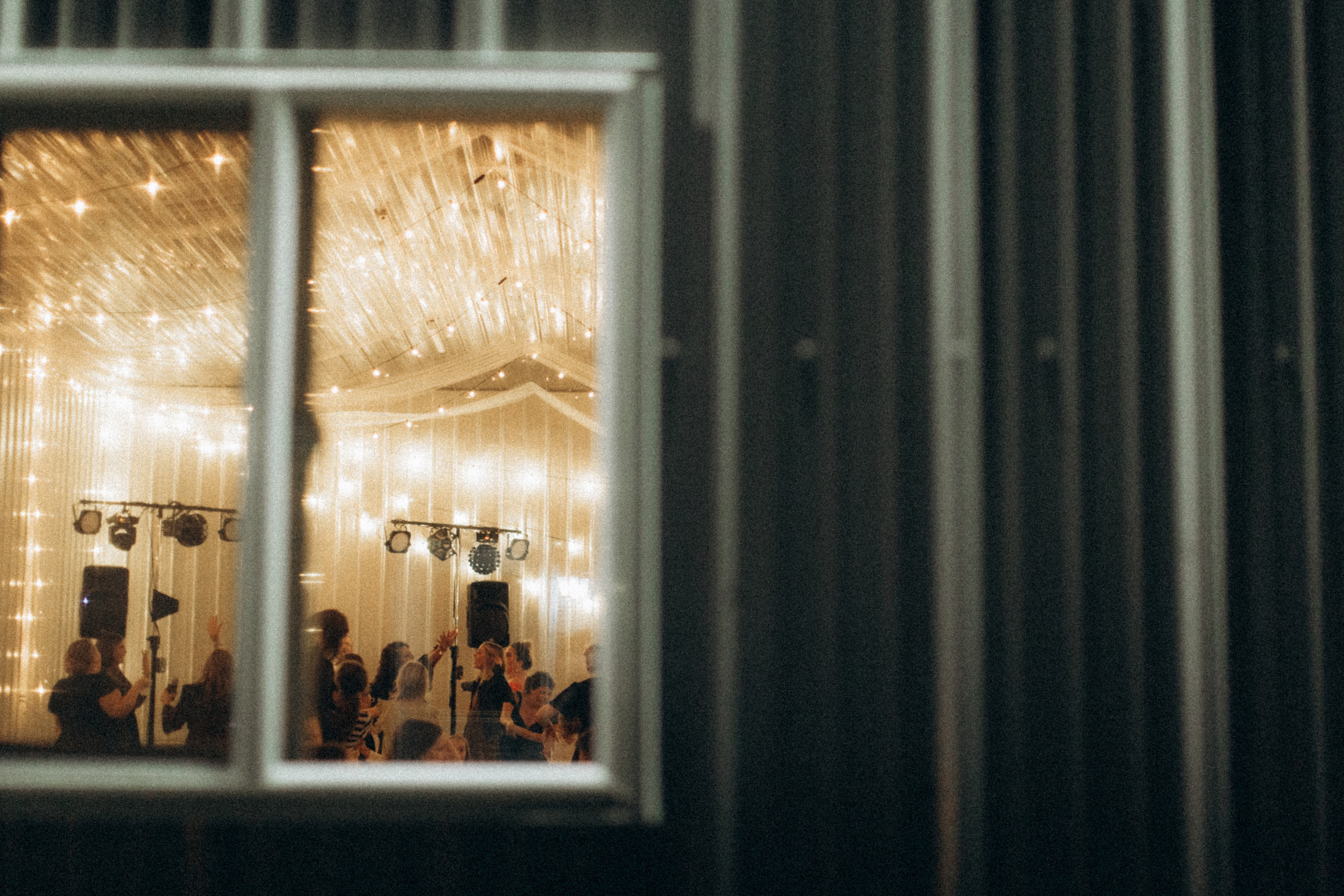 Phil & Bri (NE). CAPTURED BY SHANKS PHOTOGRAPHY