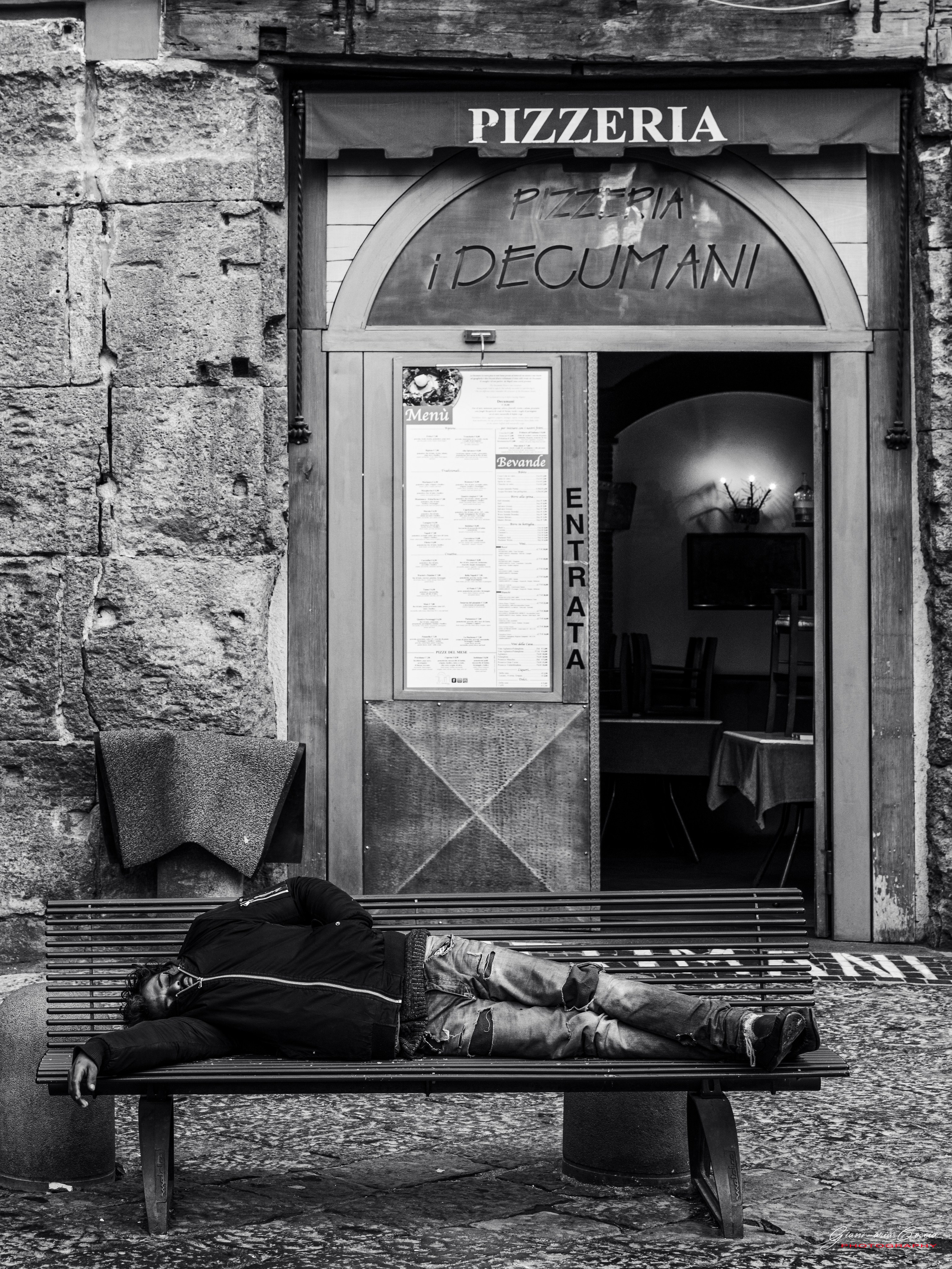 Napoli. “Gianmaria Coscia fotografo per passione”