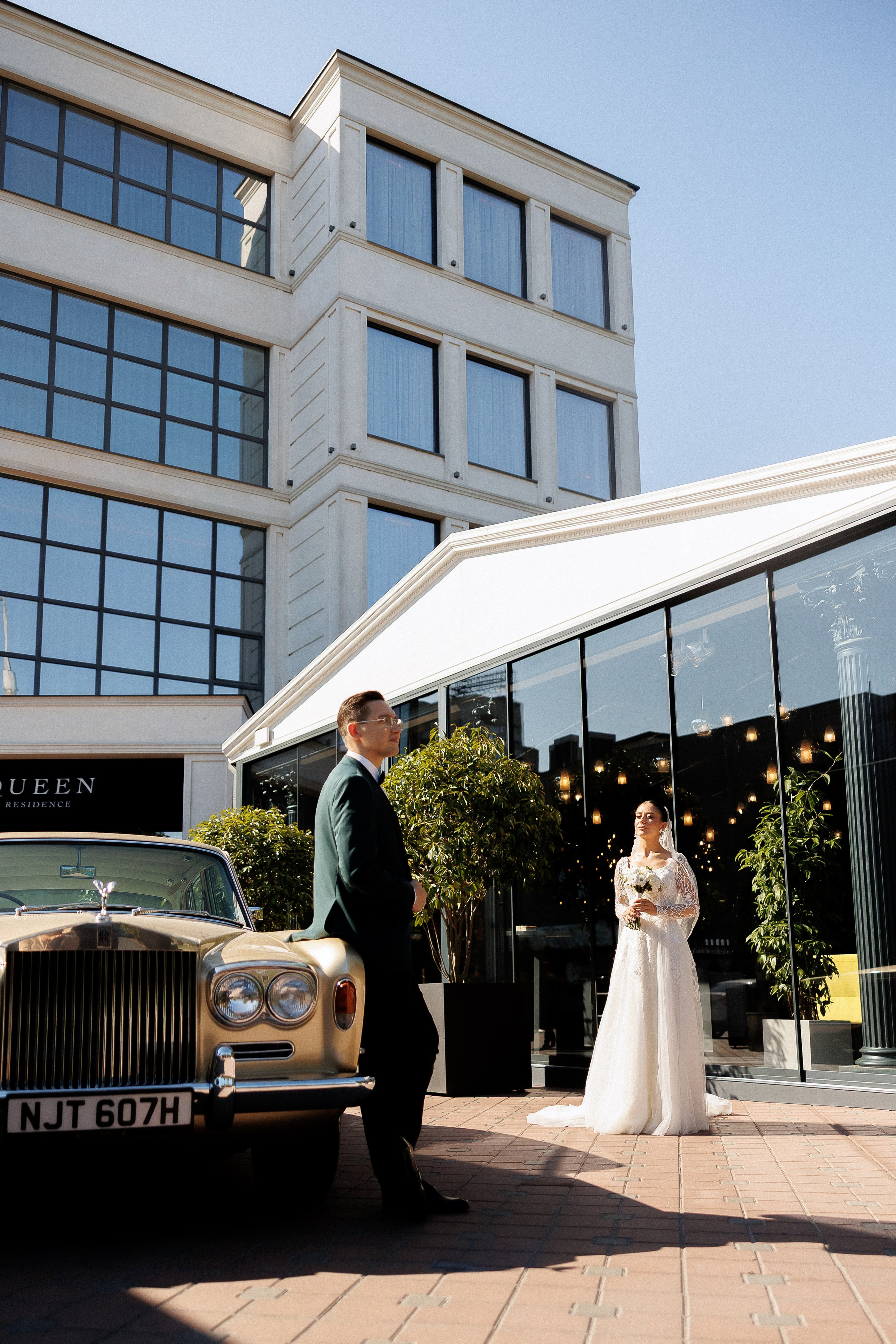 Serghei & Erica — Queen Residence. Servicii Foto și Video 067188353