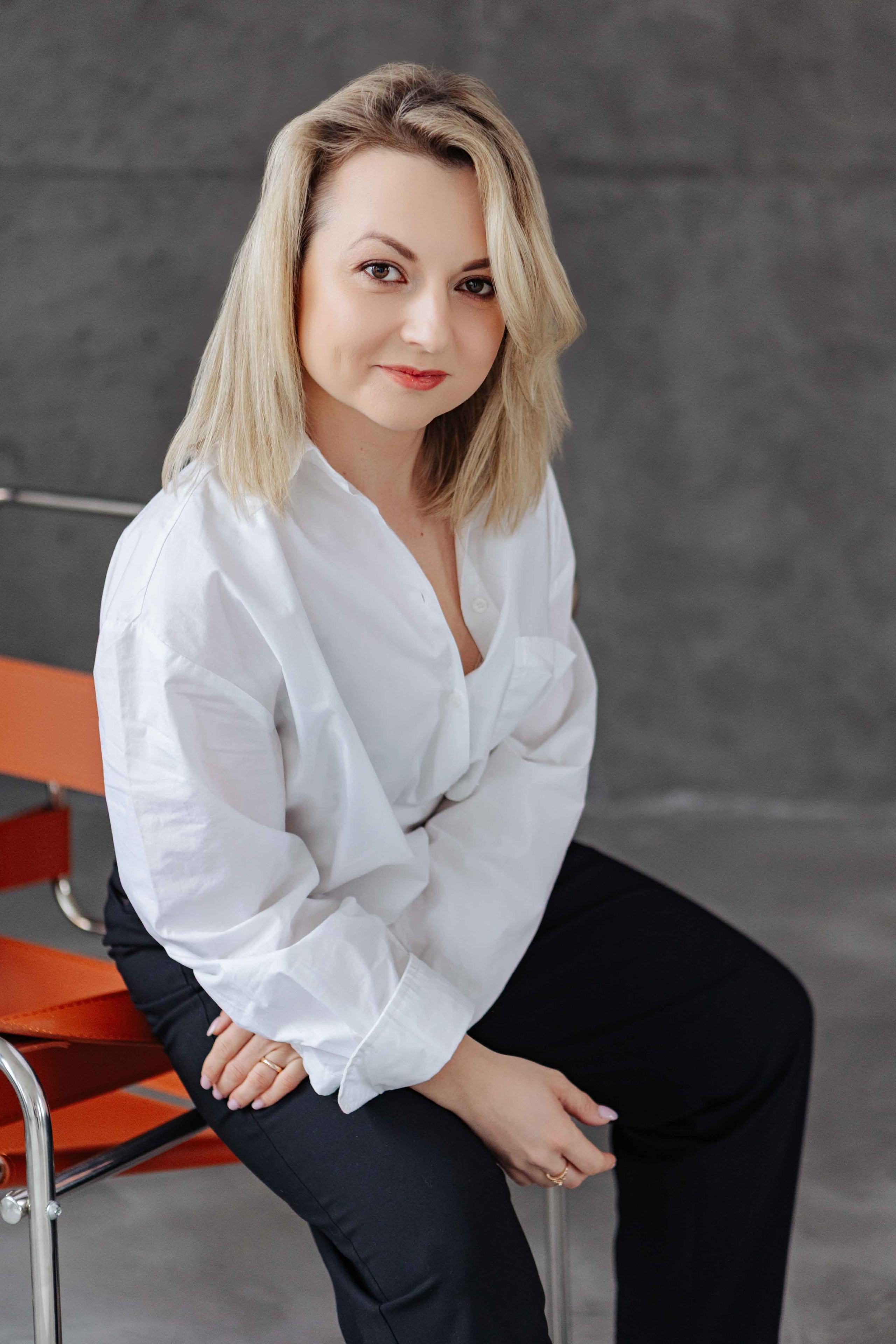 Laura. Cristina Andronache fotograf Brașov fotograf de familie fotograf de nunta Brașov