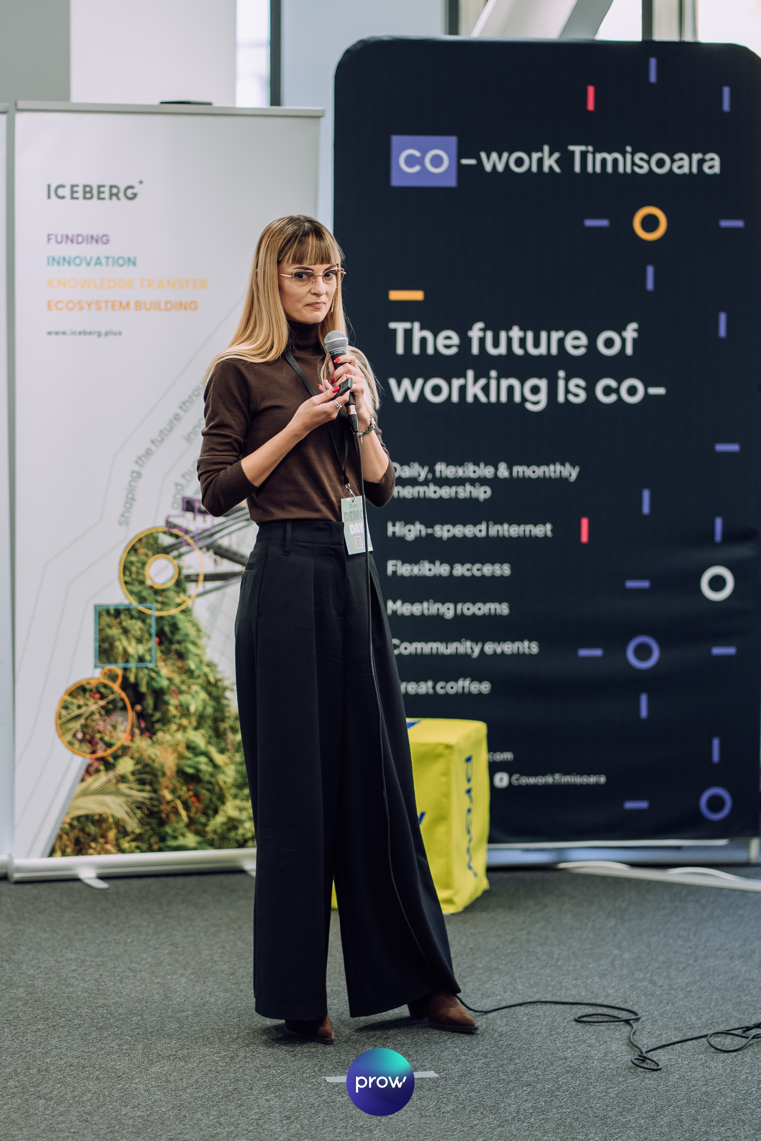 InVest DemoDay @ Cowork. Cozac Cristian Photographer