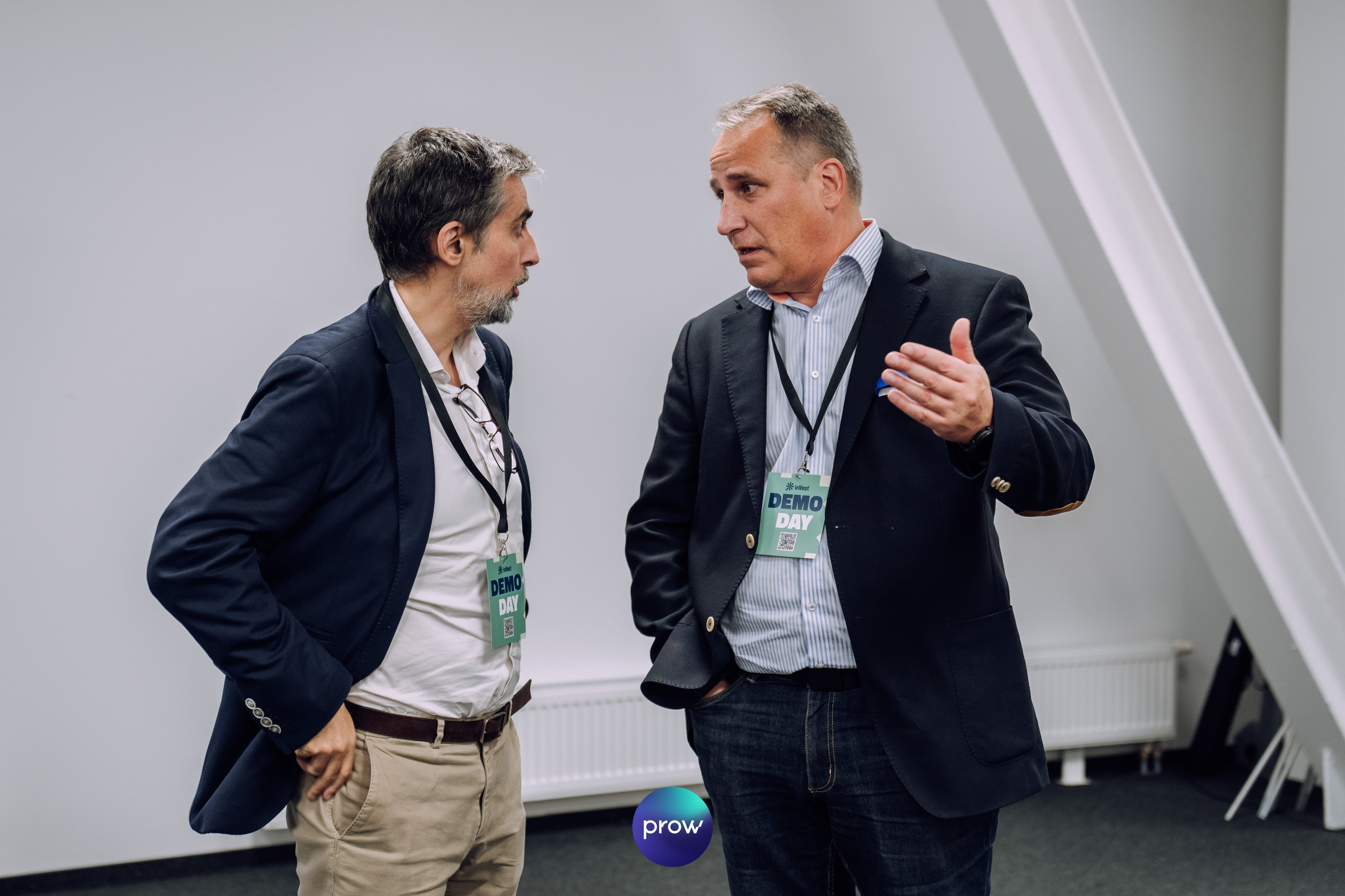 InVest DemoDay @ Cowork. Cozac Cristian Photographer