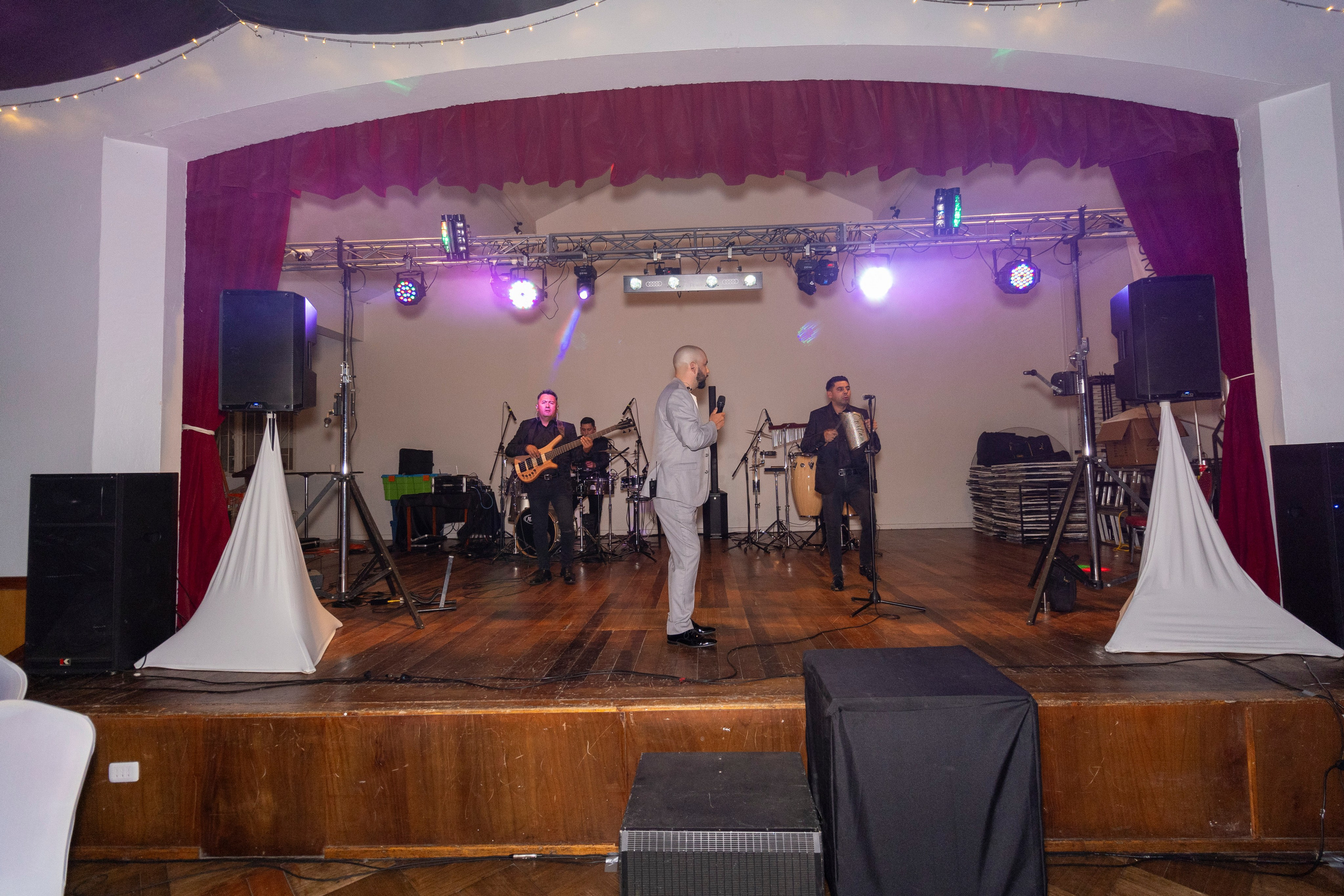 Susan y José Luis. Dinka & Emilio - El arte de preservar lo que no se repite