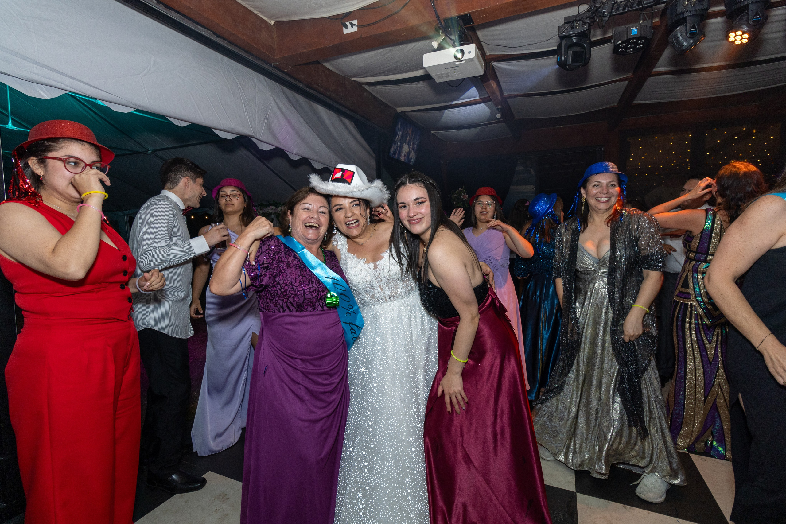 Katherin y Daniel. Dinka & Emilio - El arte de preservar lo que no se repite