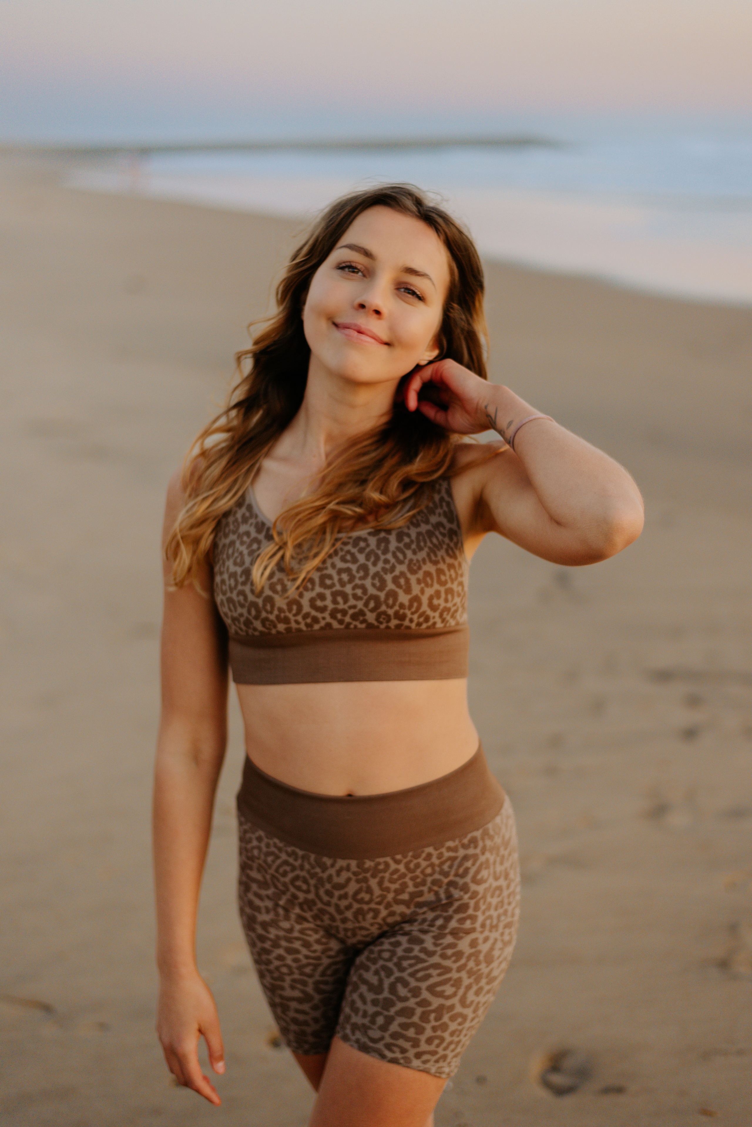 Lucy. Lifestyle, wedding and family photographer