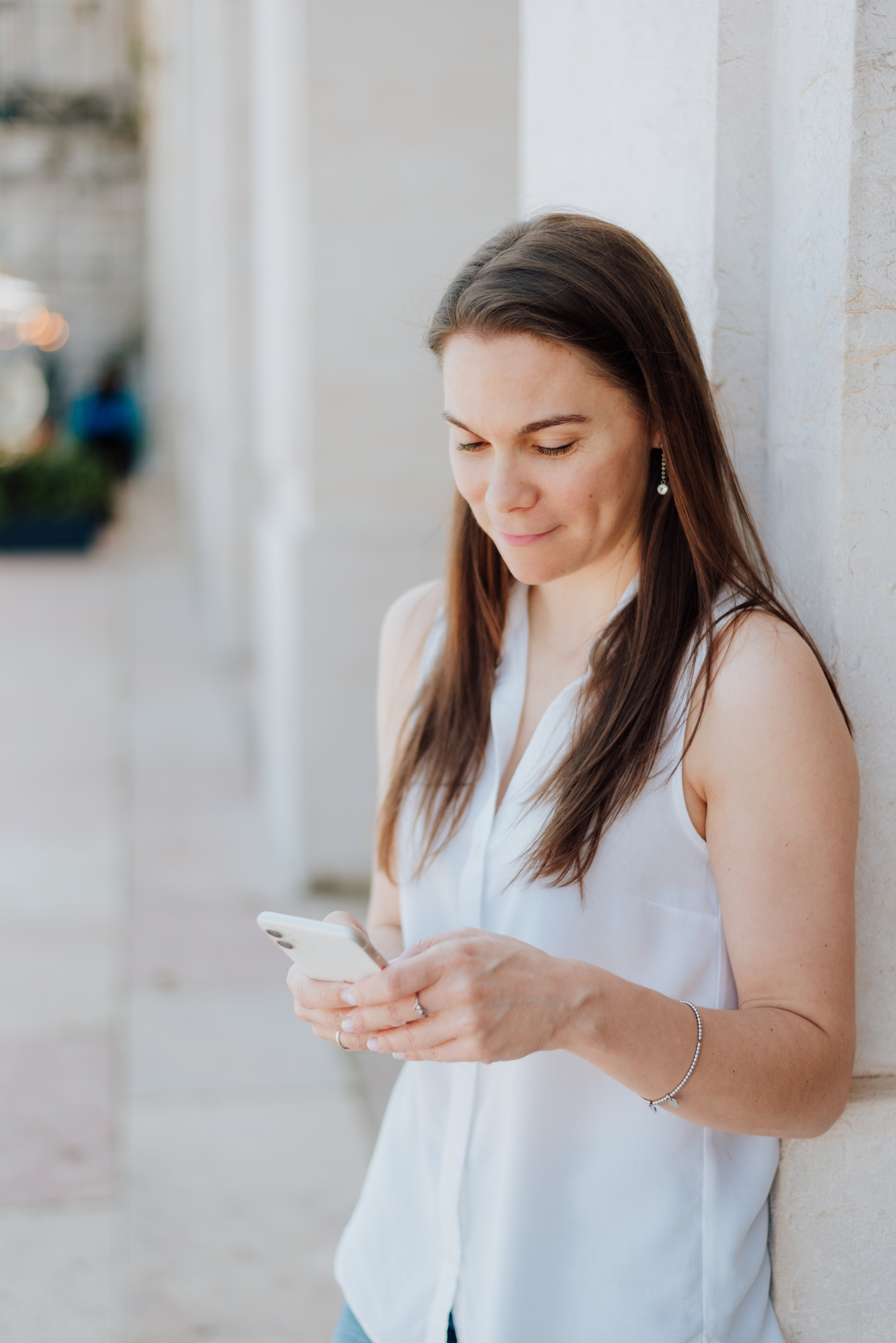 Rhiannon. Lifestyle, wedding and family photographer