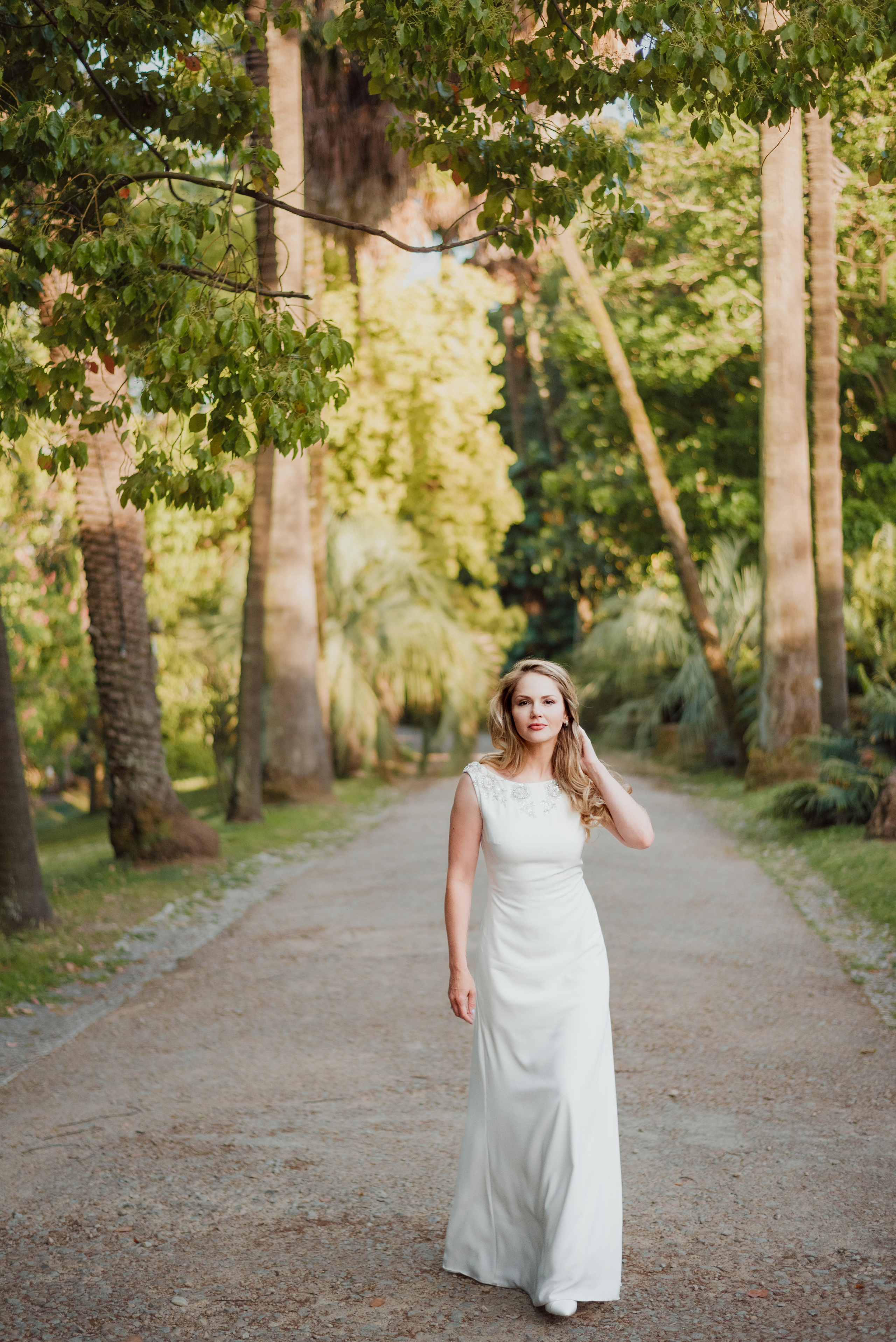 Victoria. Lifestyle, wedding and family photographer