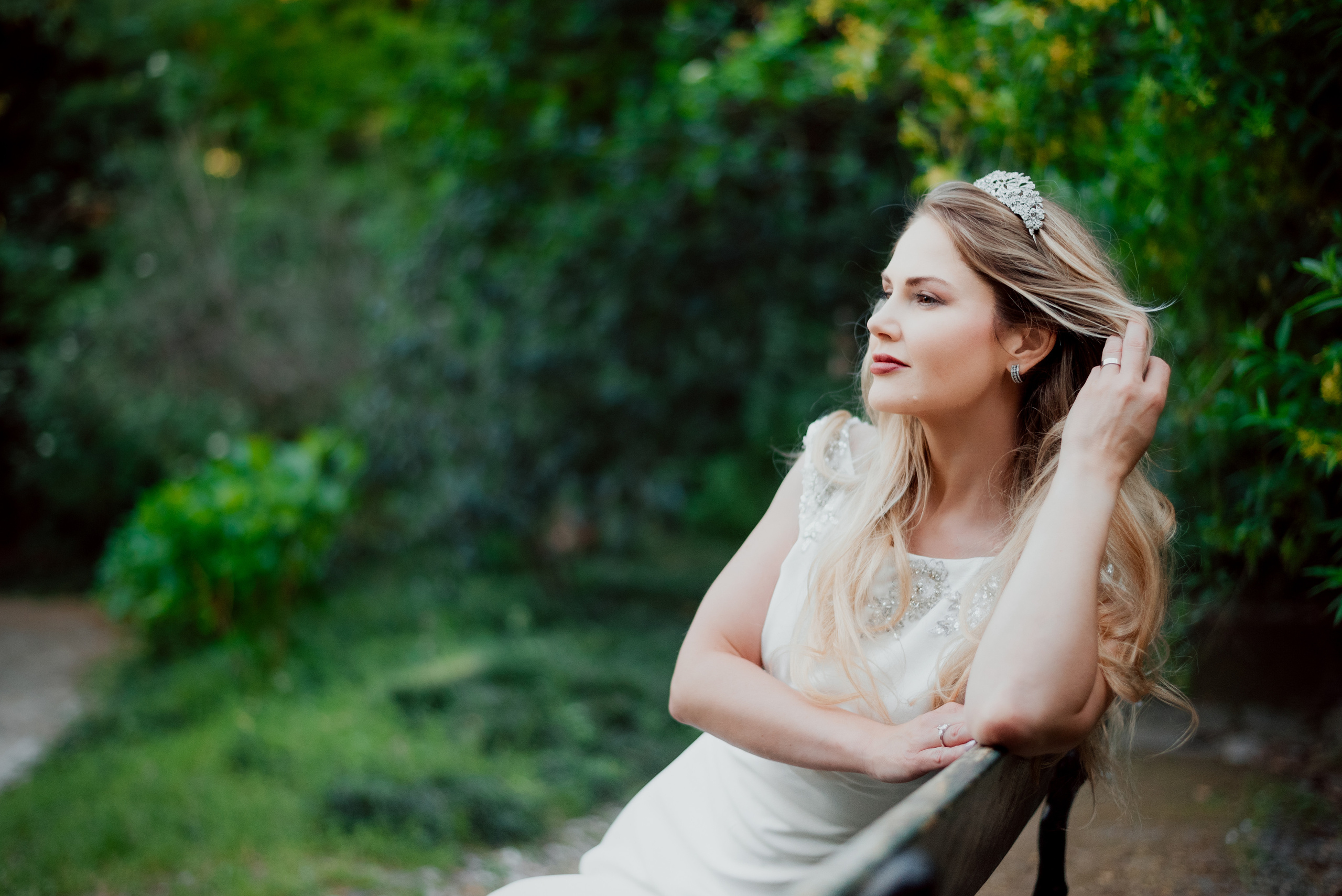 Victoria. Lifestyle, wedding and family photographer