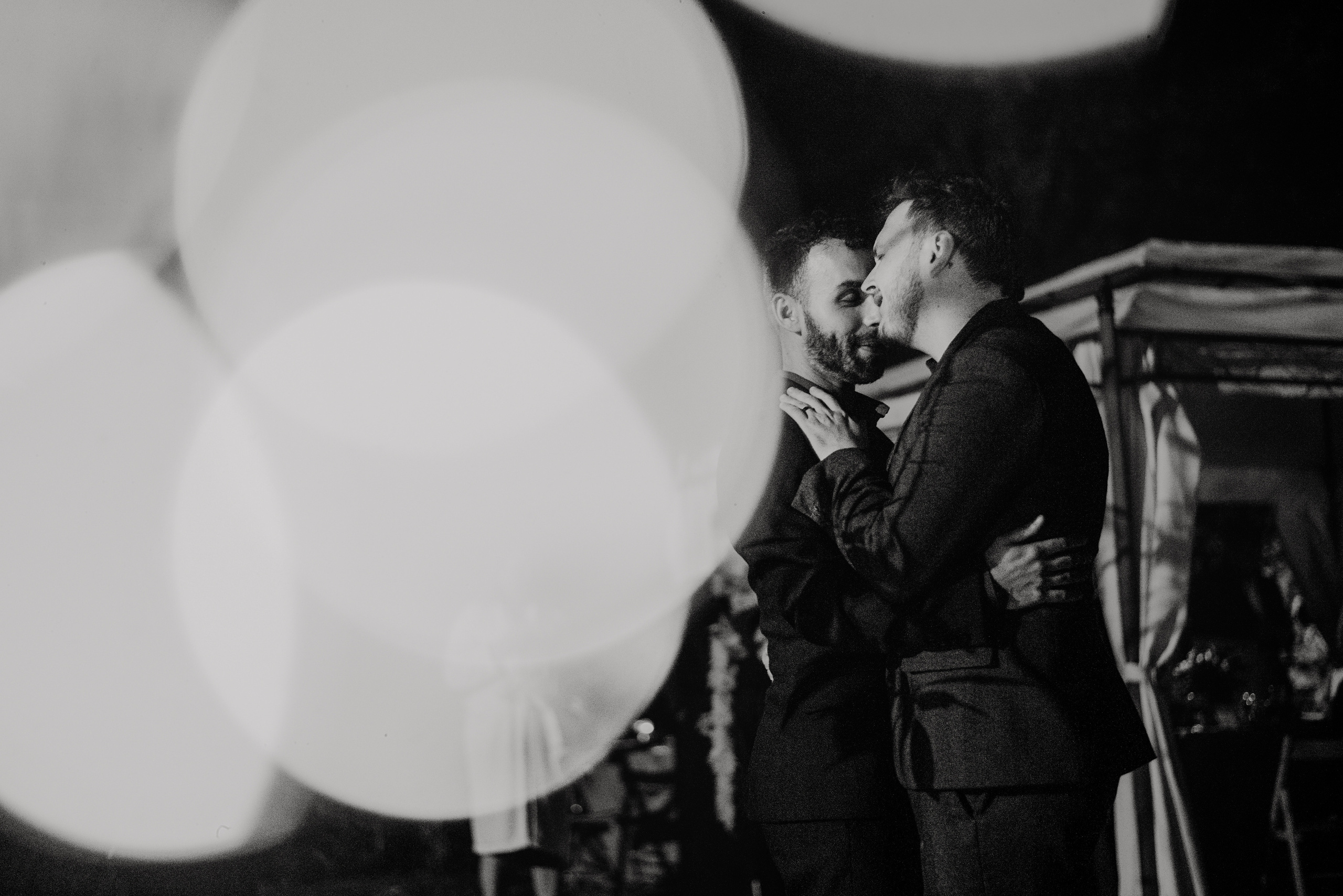 Garret + Filipe. Lifestyle, wedding and family photographer