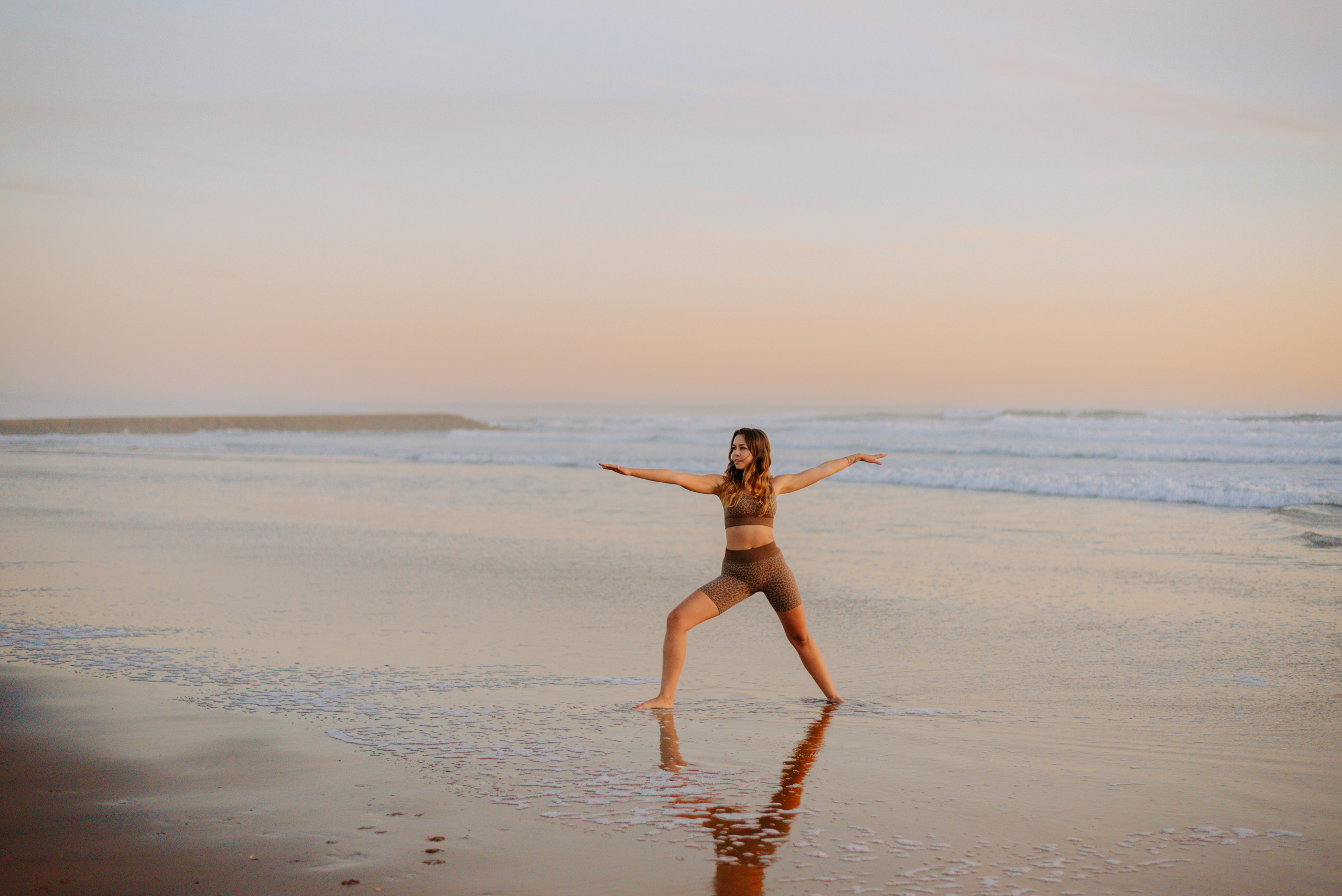 Lucy. Lifestyle, wedding and family photographer