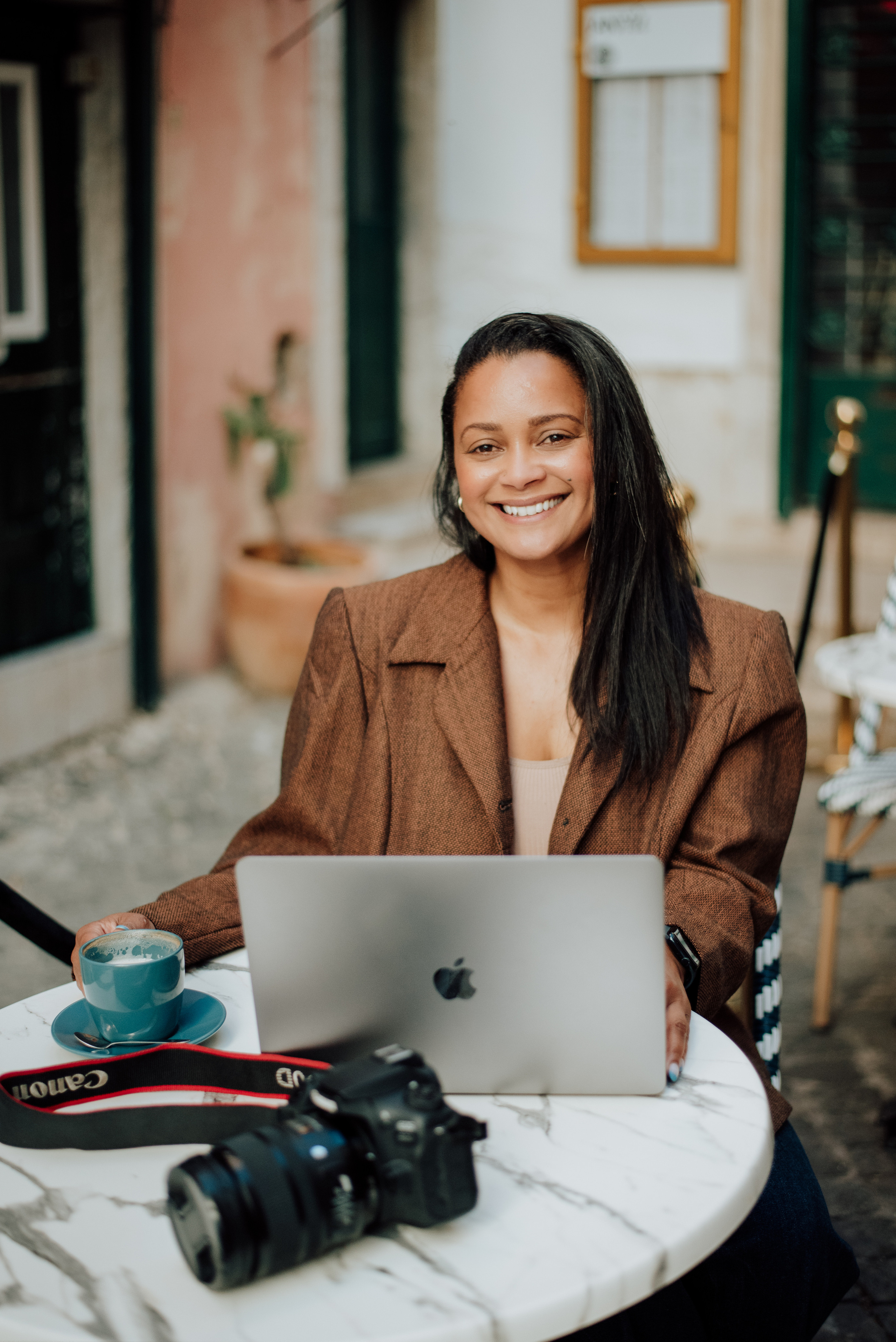 Ronise. Lifestyle, wedding and family photographer