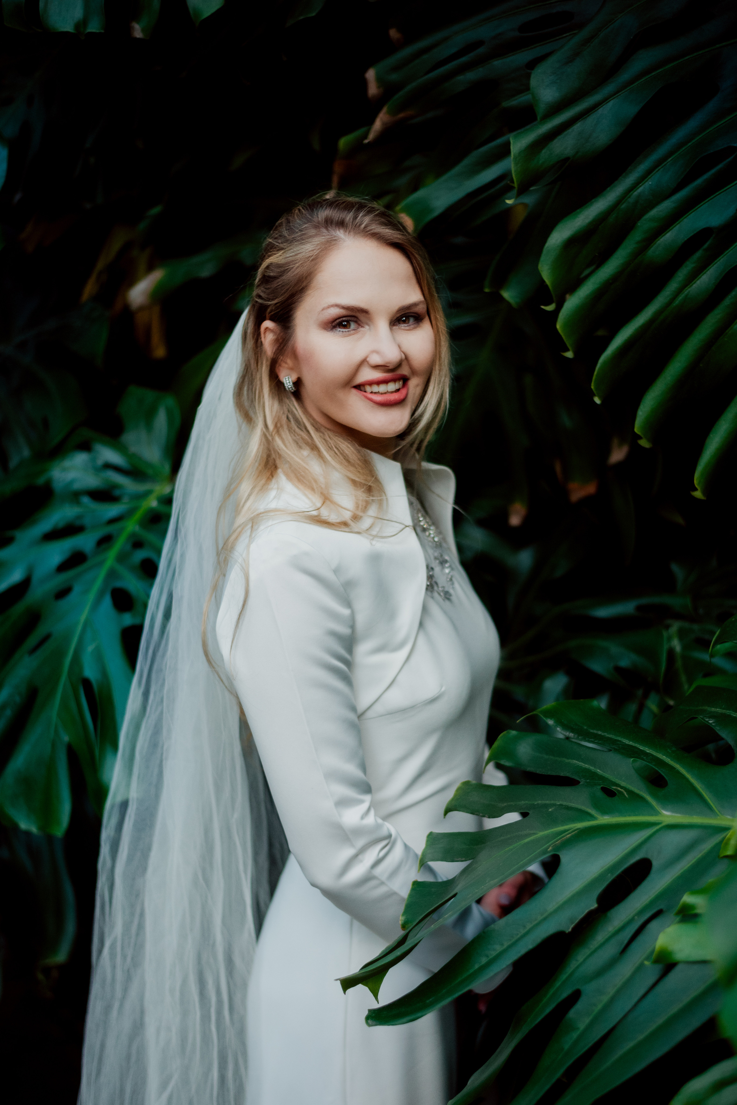 Victoria. Lifestyle, wedding and family photographer