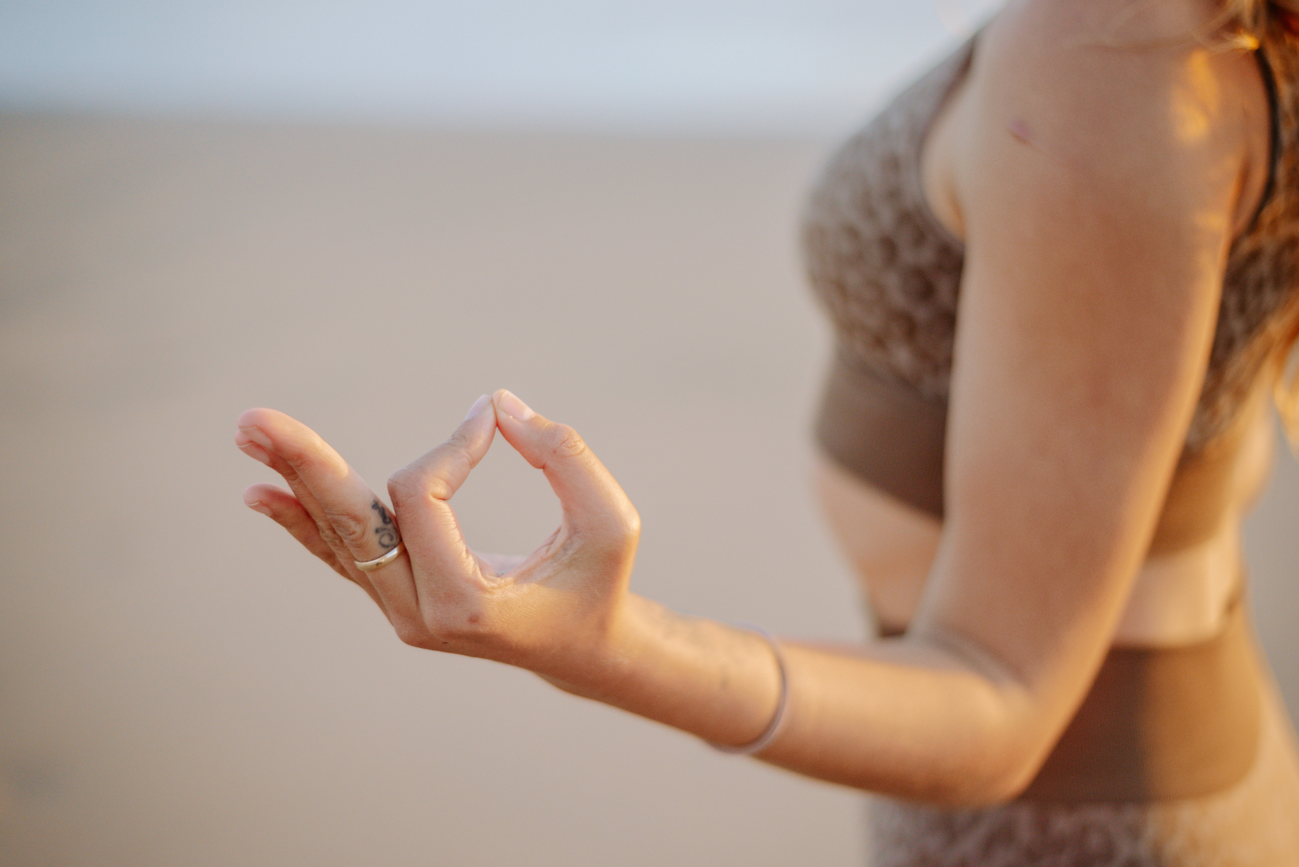 Lucy. Lifestyle, wedding and family photographer