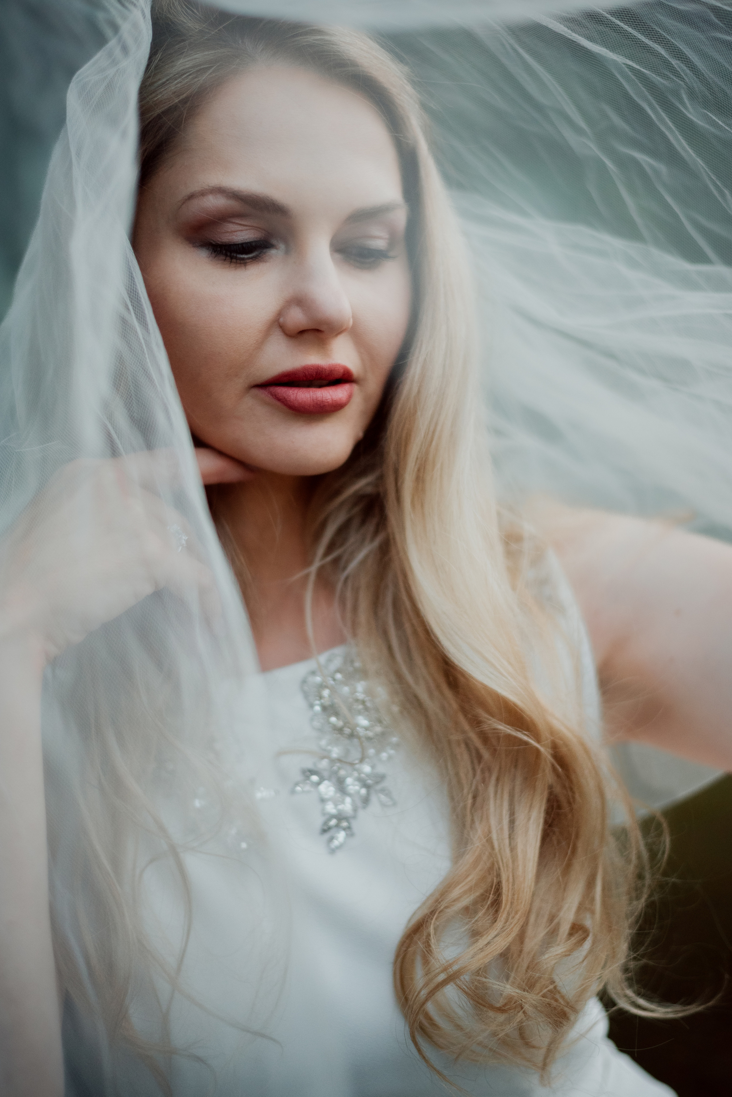 Victoria. Lifestyle, wedding and family photographer