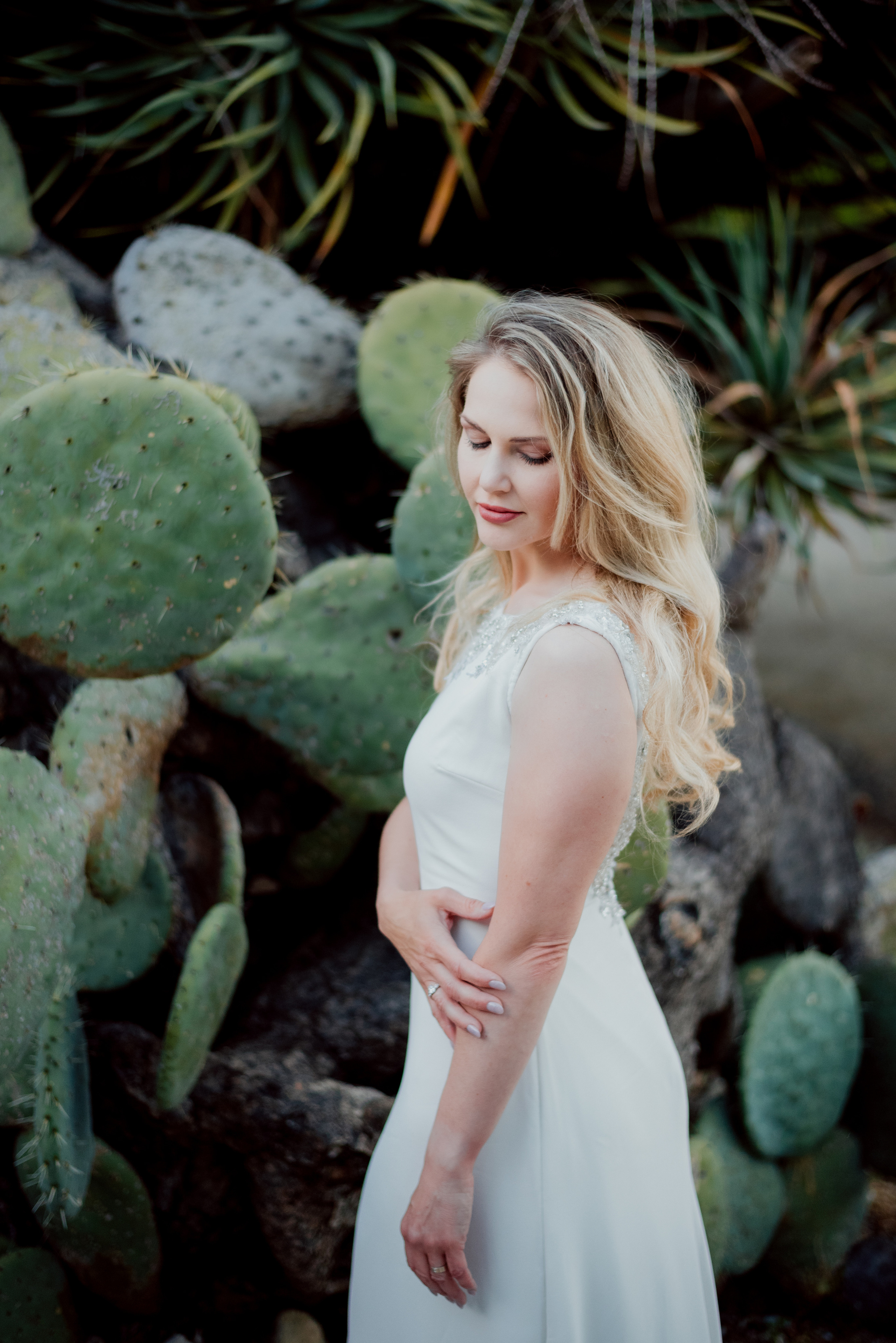 Victoria. Lifestyle, wedding and family photographer