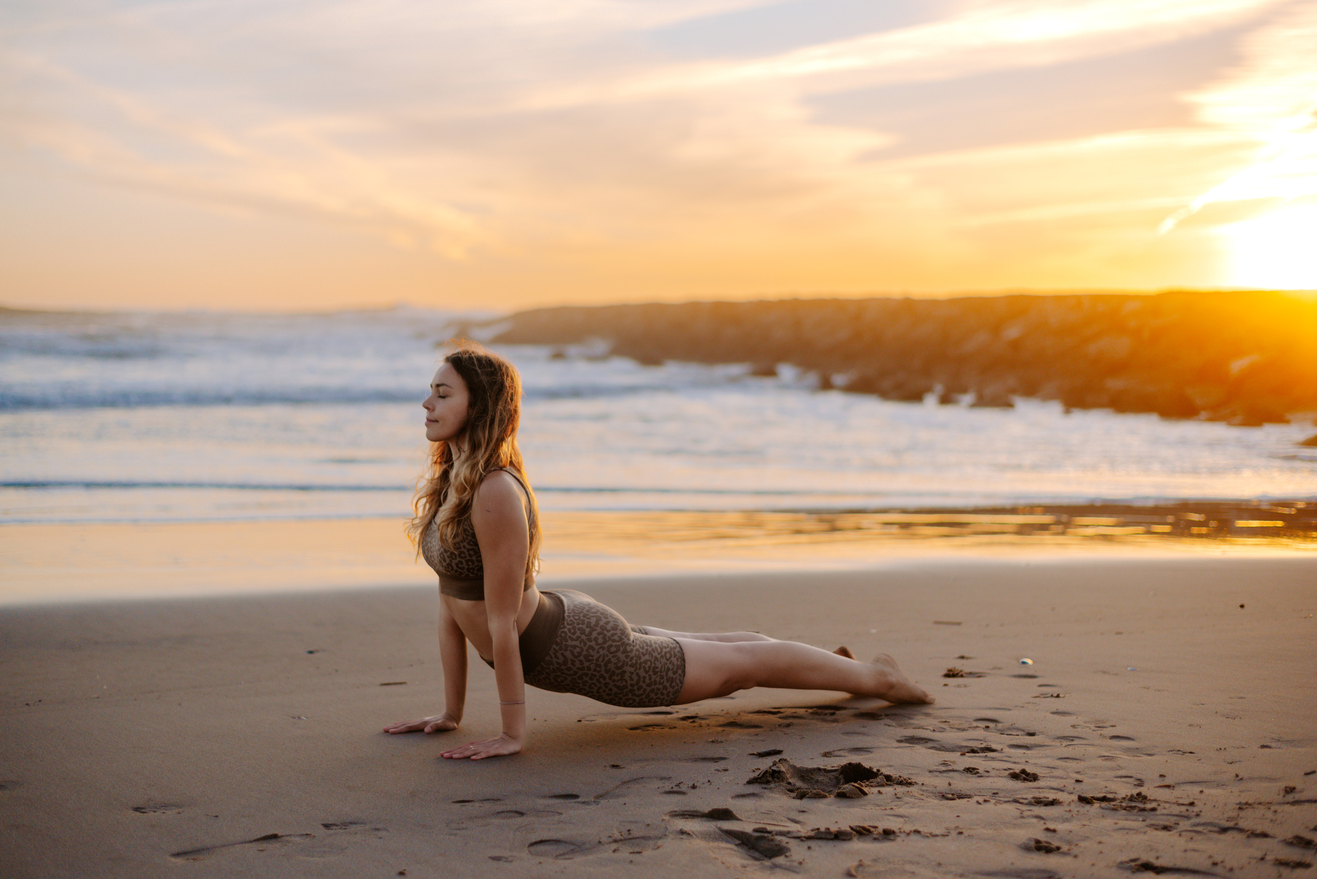 Lucy. Lifestyle, wedding and family photographer
