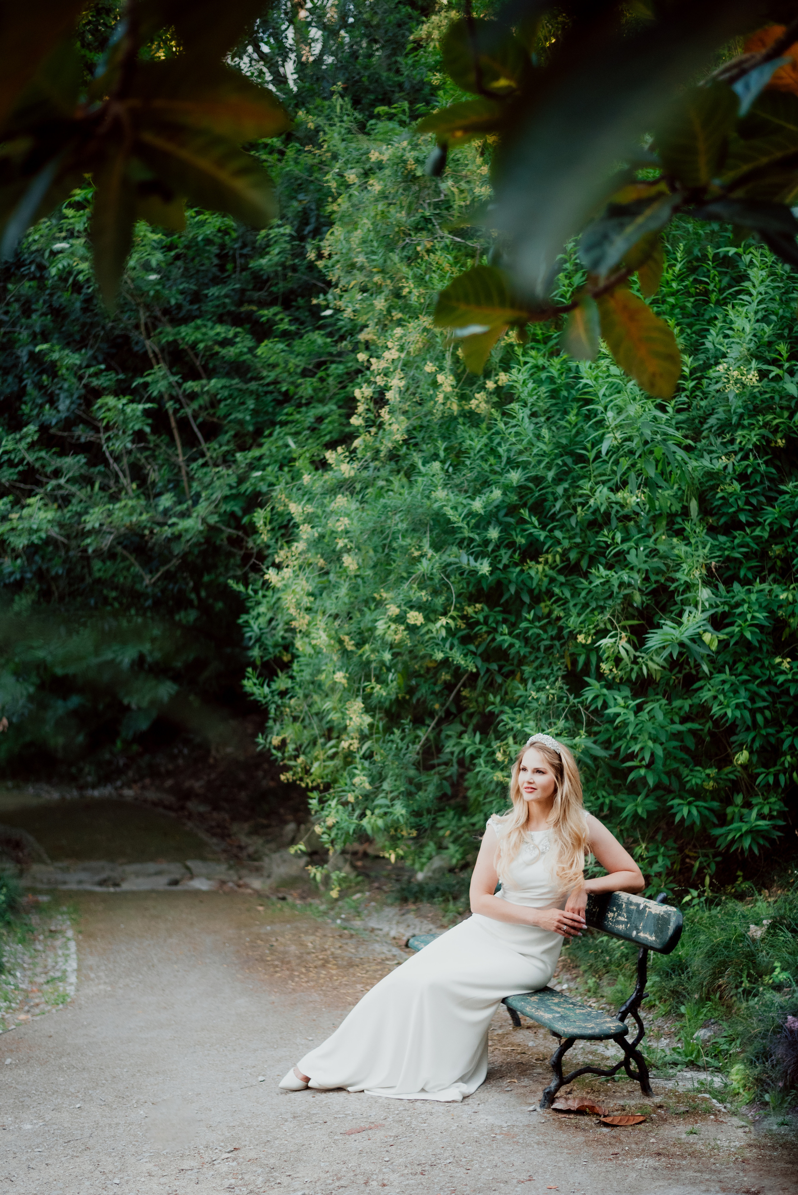 Victoria. Lifestyle, wedding and family photographer