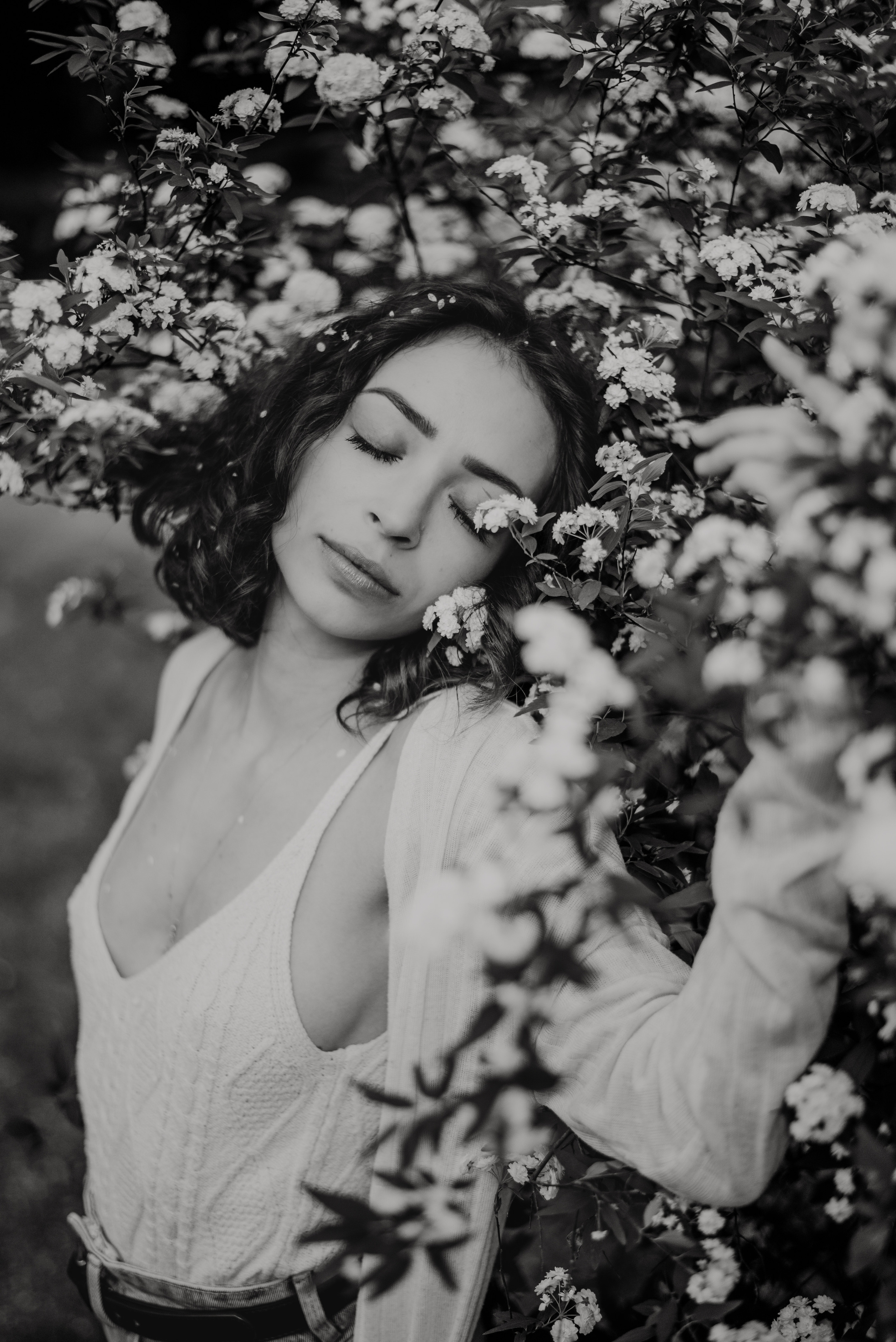 Sara. Lifestyle, wedding and family photographer