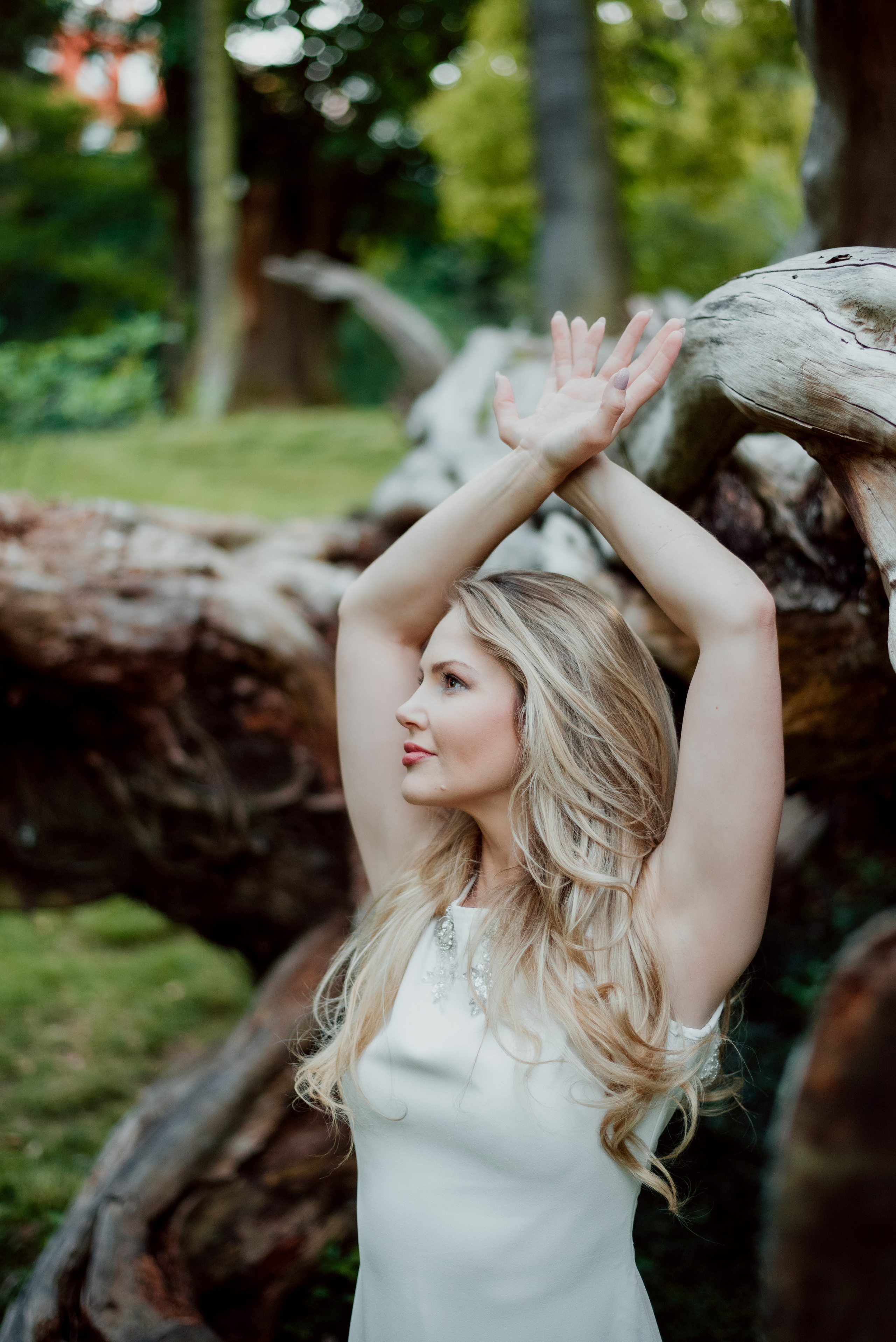 Victoria. Lifestyle, wedding and family photographer