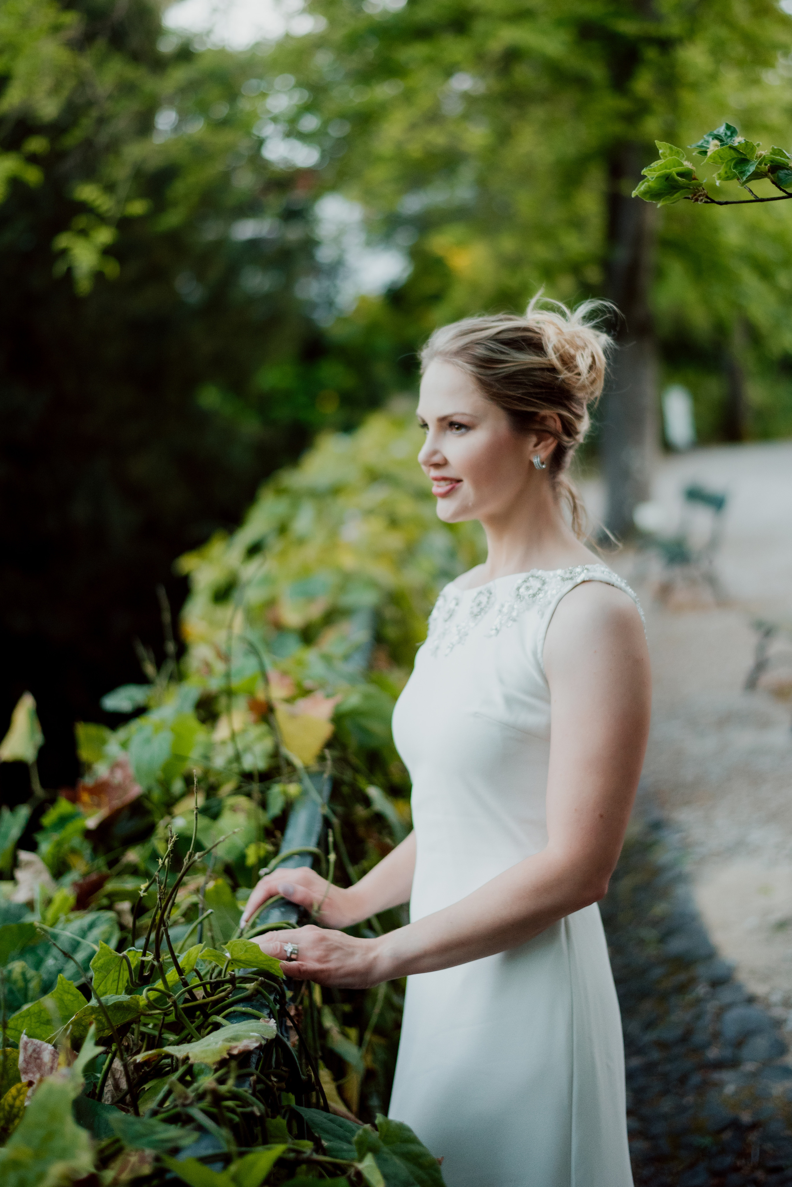 Victoria. Lifestyle, wedding and family photographer