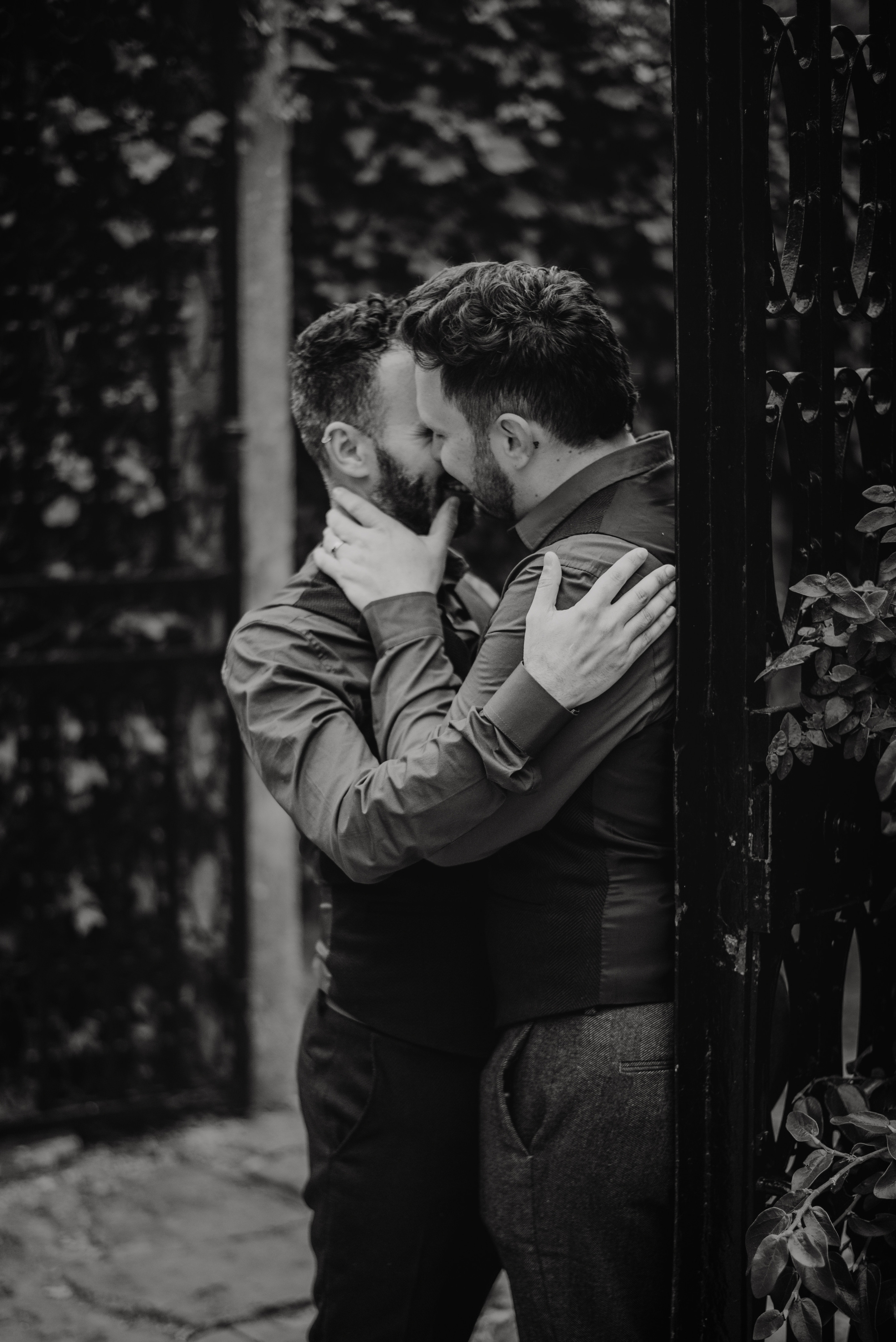 Garret + Filipe. Lifestyle, wedding and family photographer