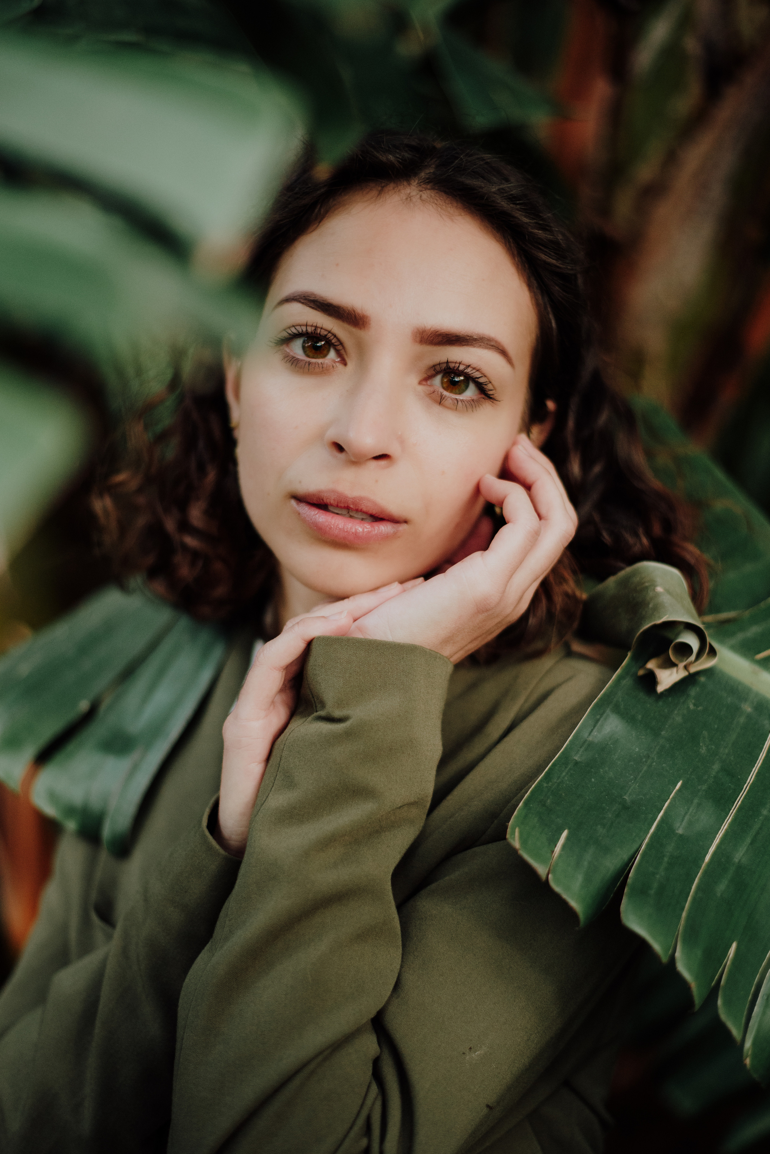 Sara. Lifestyle, wedding and family photographer